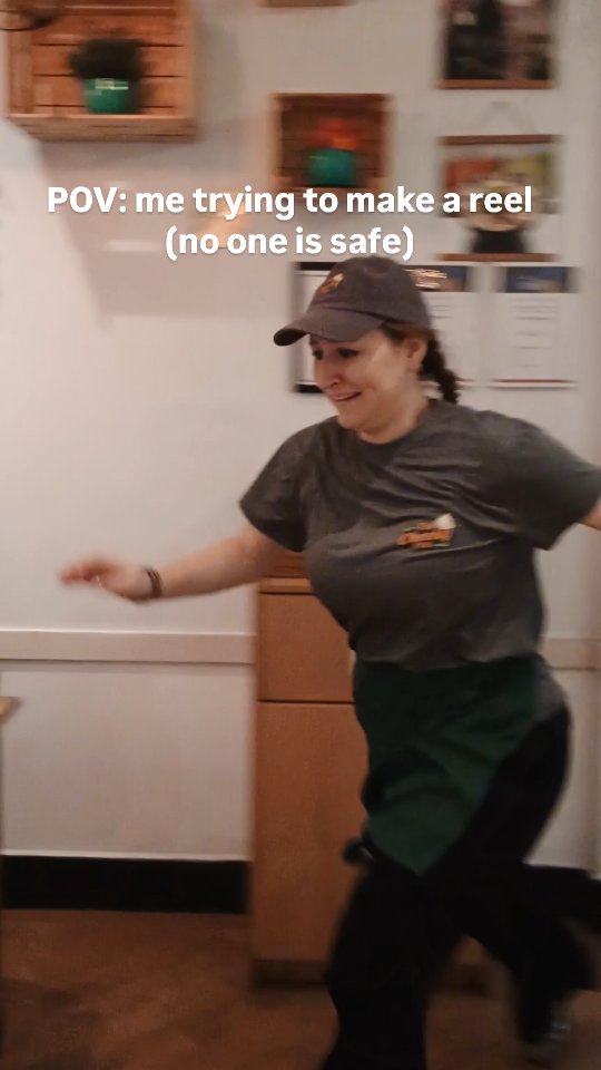 Behind every post is a little chaos, a lot of laughs, and about 50 takes we’ll never talk about 🤭
Love my cheeky team ❤️
#contentcreator #behindthescenes #reellife #socialmediafun #kingstonuponthames