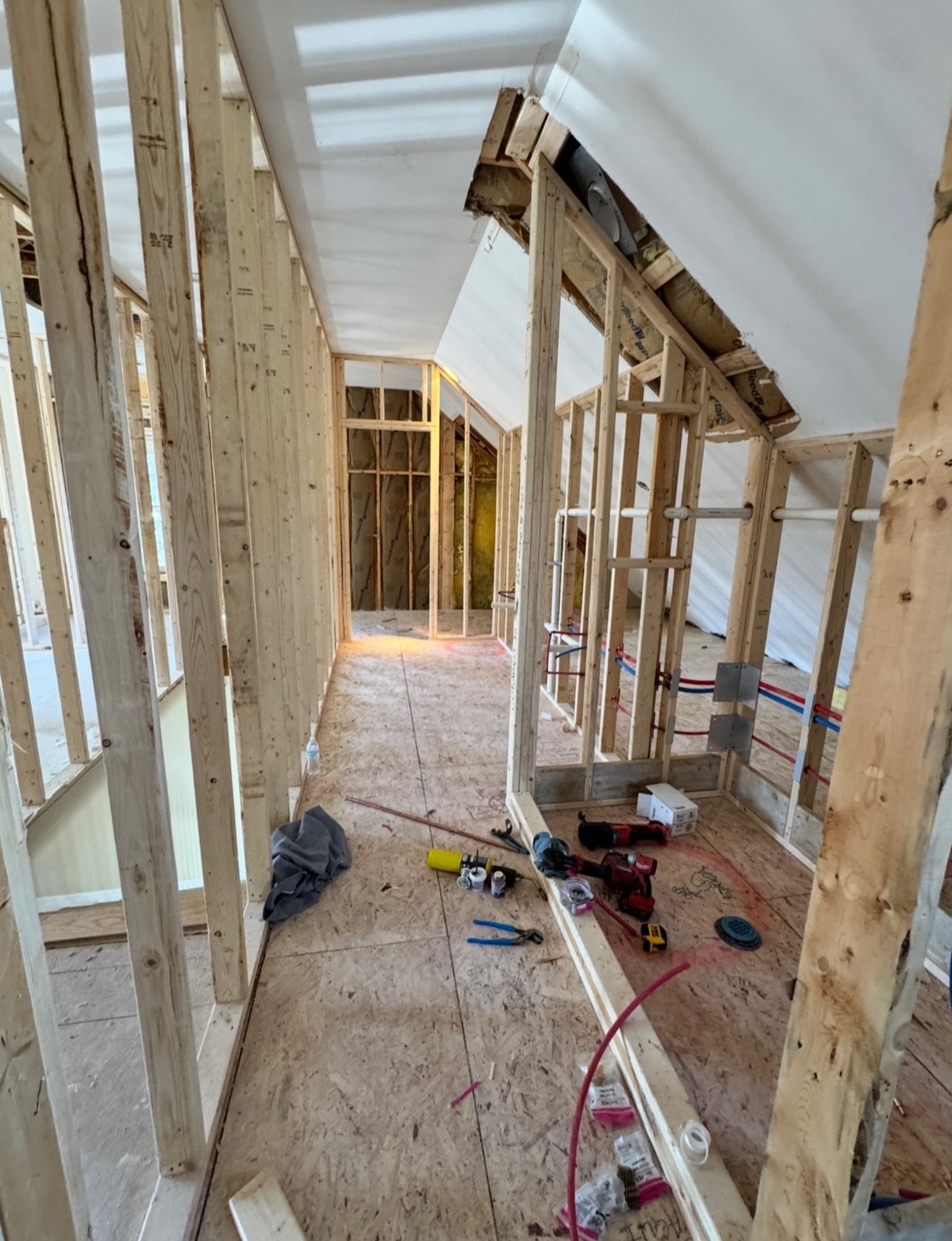 Yes! You can create a luxury primary en-suite bath in what was the ceiling of a great room! 🙌🏼 …Cannot wait to see the after on this already beautiful home!! 🌸🏡
#homerenovation #construction #beforeandafter #home #remodeling