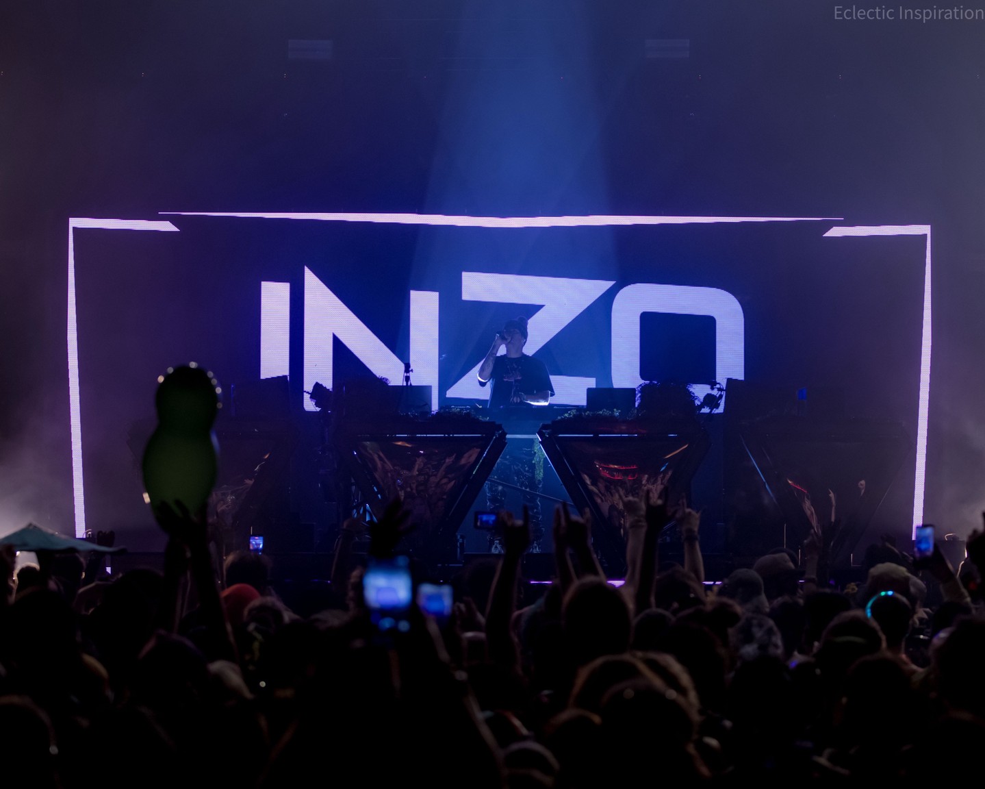 We had a blast with @inzomusic tonight! Thank you for experiencing the MIRRORVERSE with us.
Until next time!