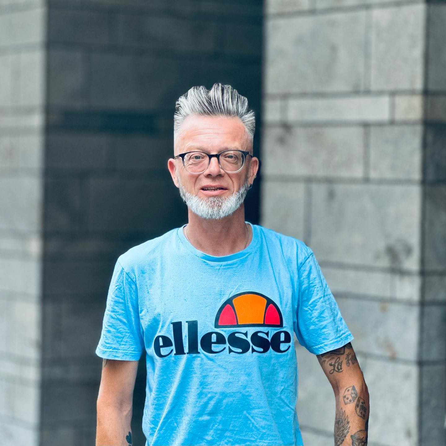 The place to be.
#wirschneidendortmund
#ctmstr #cutmasterdortmund #friseurdortmund #glynt #hair #haircolor #hairdresser #beauty #wow #dortmund #phönixsee #frisuren #hairstylist #frisur #style #happy #love #fashion #frisurentrends #haircut #frisurenideen #schön #haare