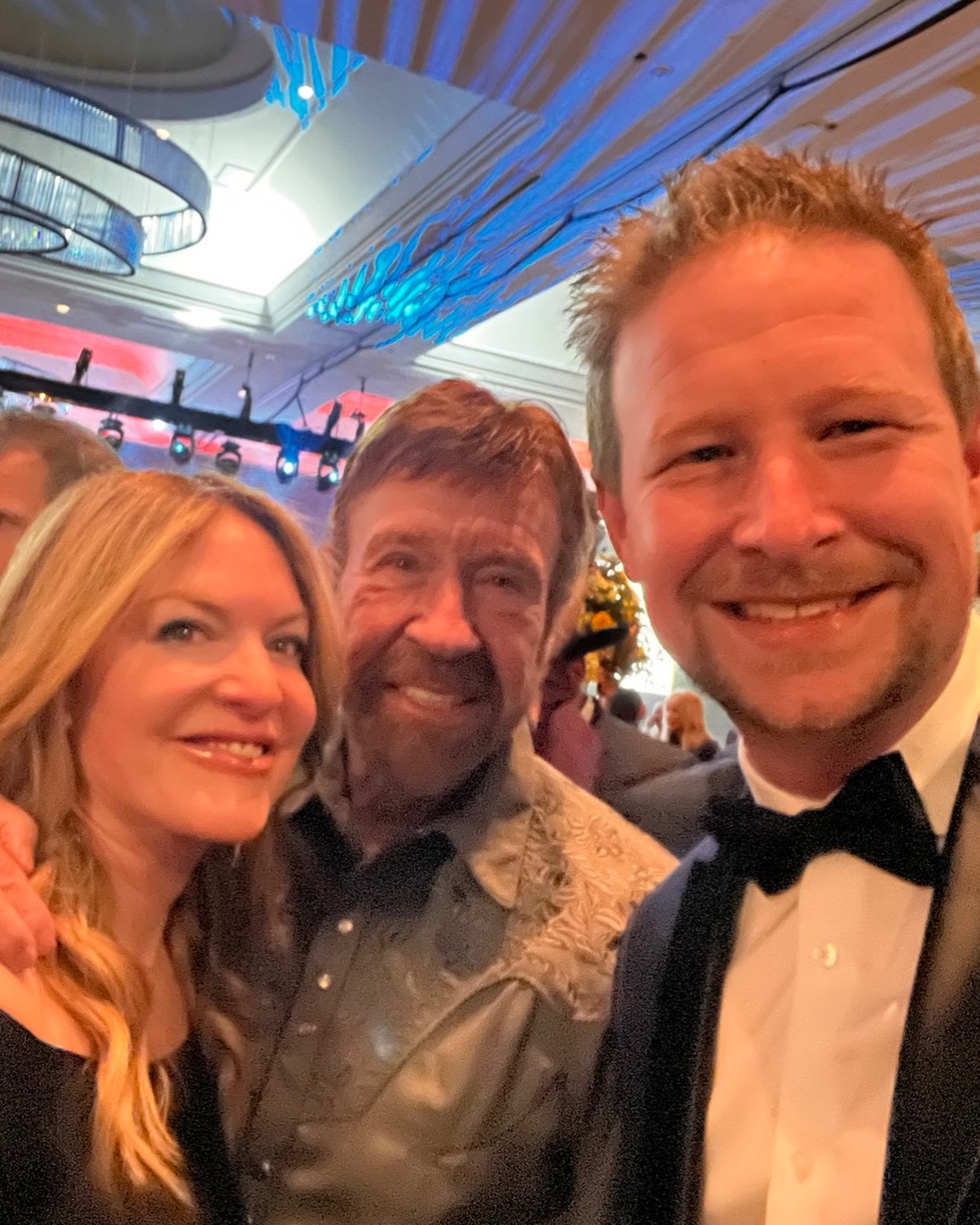 Sending prayers and condolences to the Norris family. Chuck Norris, a legend.