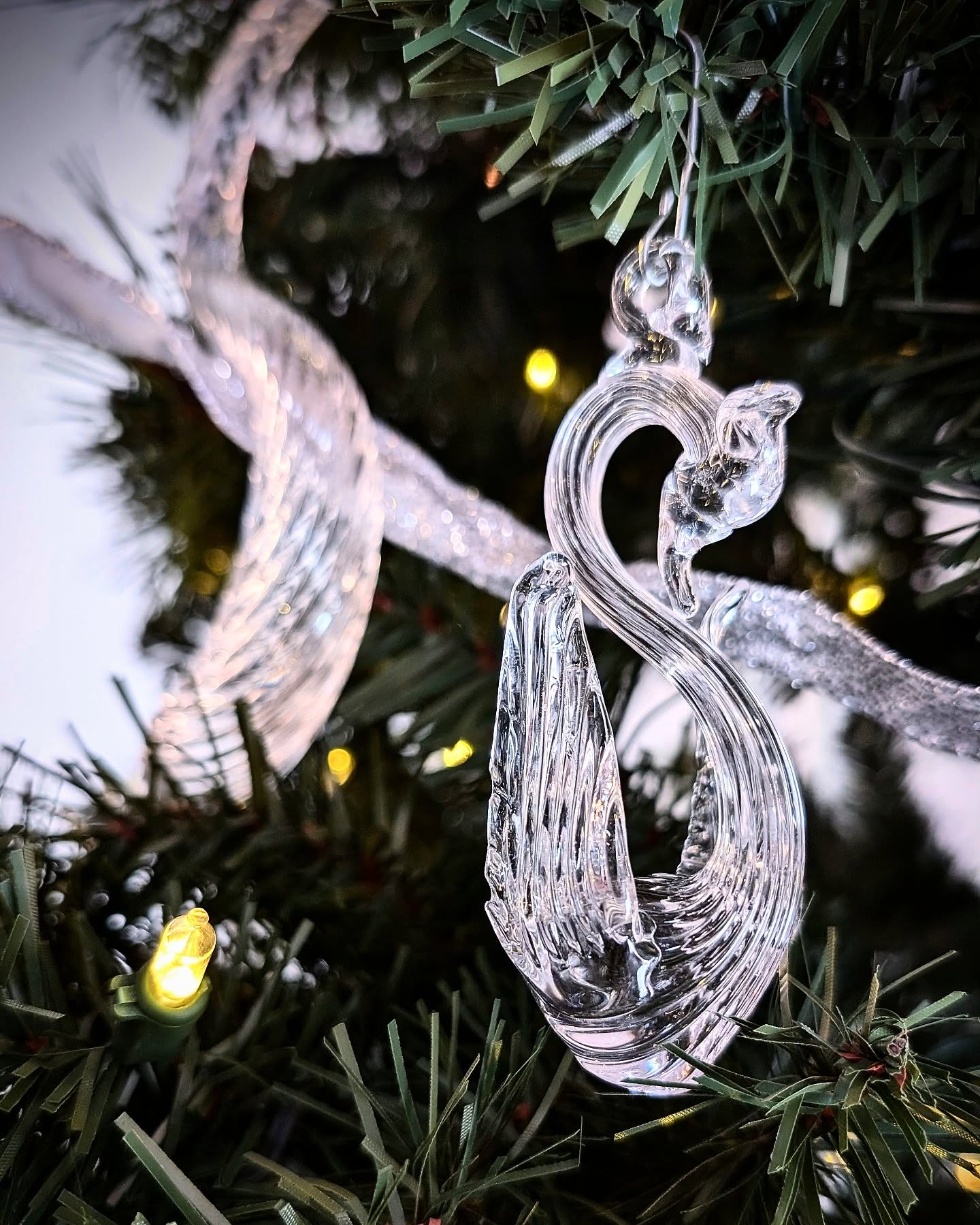 The 2024 Collection of Ornaments. Anything wouldn't be as jolly. Buy as a set or mix and match with us. #linkinbio
.
All crystal clear and sparkling.
.
#sevenswansaswimming #onde #christmasball #festoon #jewel #lighting #ornaments #christmas #xmas #holiday #gift #shopping