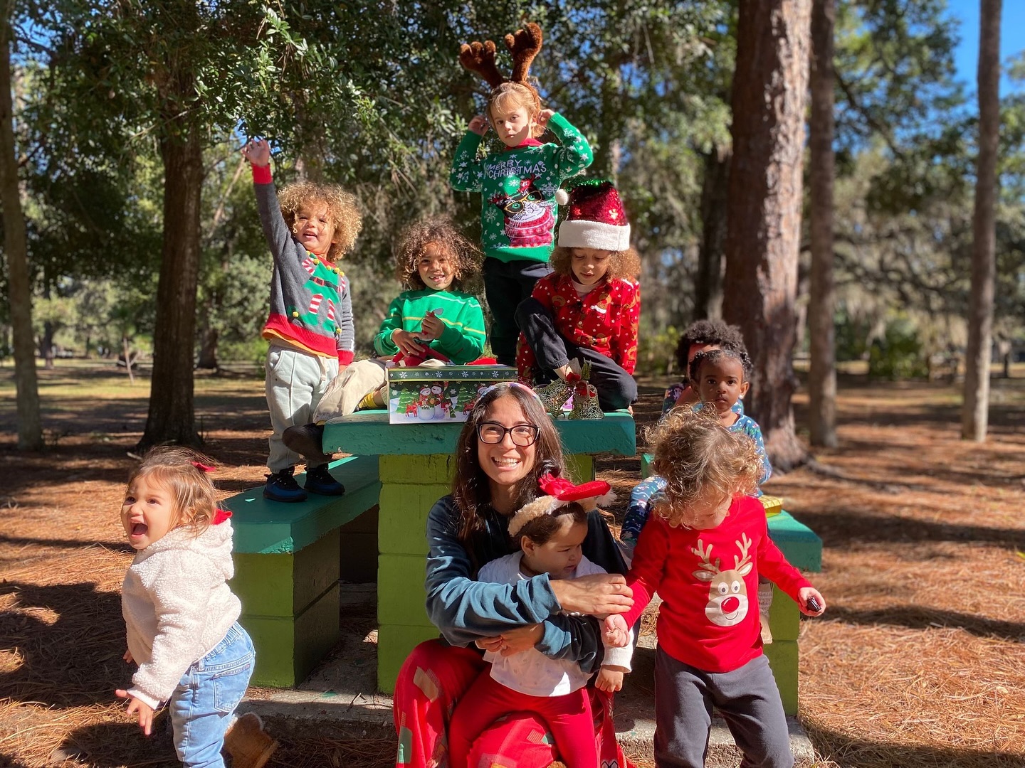 Shining our light on the darkest time of the year
with so much joy, so much love,
so much laughter & Christmas cheer.
The first season of SOL is officially complete,
but it’s just the beginning of building the village
that we all need.
So grateful for the families that said yes before this was real
And for all the families joining us next season,
I can’t wait for you to experience the love that we all feel.
One more week left to enroll in Winter Season ❄️
If you’re feeling the SOL call, then trust there is a reason ✨
@schoolforthesol 💚🌞❤️
#SOLcommunity #natureschool #buildingthevillage