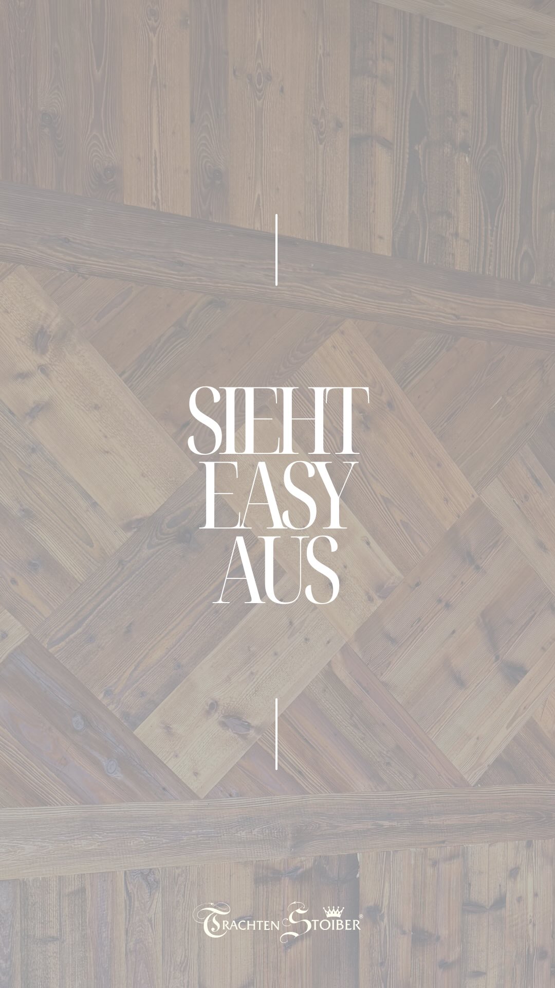 🍺 Volksfest ABC – F wie Fingerhakeln
Sieht harmlos aus, ist es aber nicht:
Beim Fingerhakeln geht’s um Kraft, Technik und a bissl Stolz 😏
Zwei treten gegeneinander an und versuchen, sich nur mit dem Finger über den Tisch zu ziehen.
Klingt easy?
Probier’s lieber nicht nach ein paar Maß… 😉
Auf dem Volksfest gehört’s einfach dazu. Genau wie Dirndl, Lederhose und a guade Stimmung.
💬 Schon mal Fingerhakeln ausprobiert oder lieber nur zuschauen?
Volksfest · Fingerhakeln · Bayern · Tracht
#stoibertrachten #volksfestabc #volksfest #trachtliebe