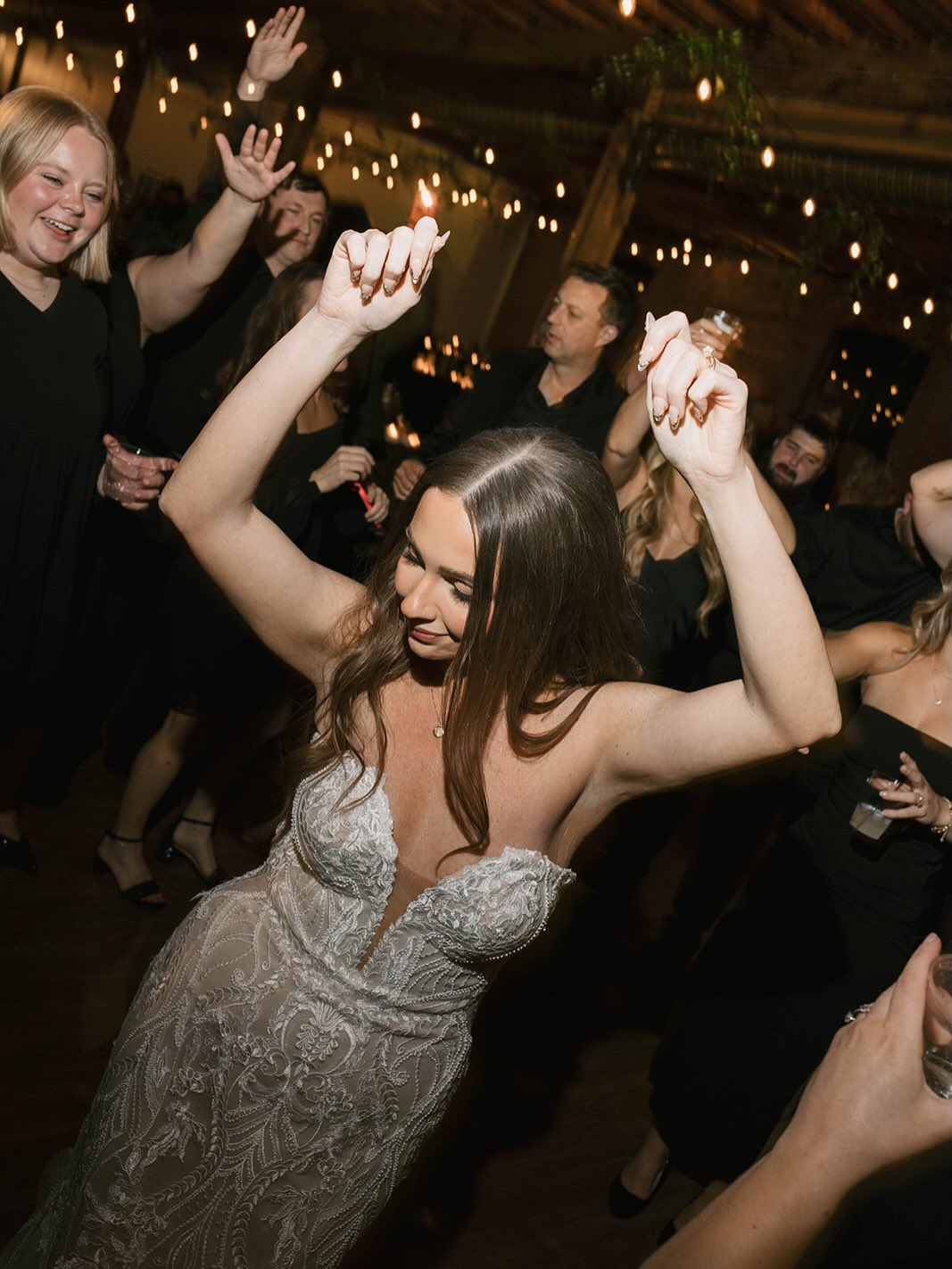 It’s a PARTY
-
@taradawn.photo
@union.828
@heartfeltvisual
-
#weddingphotography #party #reception #latenightdetails #receptionparty