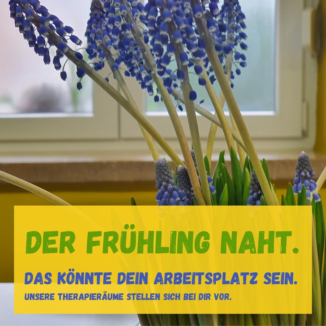 Ein Multifunktionsraum.
Für Kinder. Zum Konzentrieren. Zum sich Ausprobieren.
Zum Hoch und Runter mit Lego, Klett und so.
Für Erwachsene. Zum Liegen. Zum Sitzen. Um Hände, Füße, den gesamten Körper zu behandeln.
Und ebenso zum Hoch und Runter mit Lego, Klett und so. Ein bisschen auch Perfetti.
Ein weiterer Behandlungsraum von insgesamt 8.
Ein möglicher Arbeitsplatz für dich?
Ein bisschen Verstärkung haben wir schon.
Ein bisschen mehr Verstärkung suchen wir noch.
#ergotherapie #therapieraum #ergotherapiestellenangebot #ergotherapiepraxis #ergotherapieinbochum