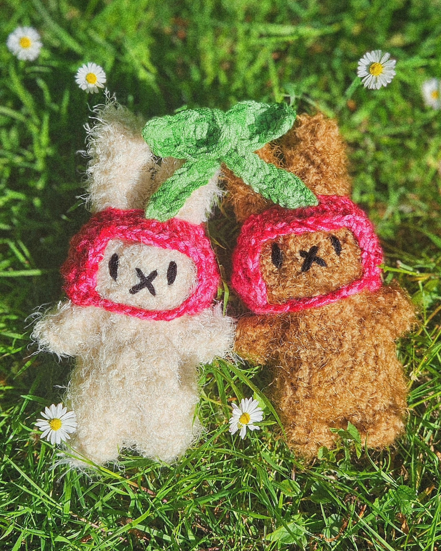 🤍 Blossom 🤍 and 🤎 Bramble 🤎 - the berry best of friends! 🐰🍒
I'm catching up a little, so here's Day 15 of #AmiguruMay2025 - Friends 👯🏻♀️💕
When I saw these two bunny besties from @iuli.crochets I IMMEDIATELY had to make them 🥹🐰👒 I've also taken to carrying them around with me like two emotional support buns 🫂🩷🐇 and I didn't snap a photo of it, but their hats do come off and the stems aren't attached! I just got too wrapped up with them being cherry babes 🥰🍒
They've also resonated with me so much that I've made a little backstory for them, too... 🤭
Meet Blossom & Bramble – two bunny besties living in the sleepy village of Thistlewick Hollow, deep in the heart of the forest. 🌿
Each morning, their fluffy paws spring into dew-dappled meadows, gathering petals, herbs, and tiny treasures the forest leaves behind 🏞
Blossom, gentle and dreamy, loves to crochet whimiscal clothing made from spider silk and petal fibre, dyed bright with gathered berries 🌸🧶🕸🍓 Bramble, bold and curious, sculpts enchanted pottery, lovingly glazed with fairie dust, to gift to friends and decorate their magic filled garden 🍄🪨🪴✨️
Together, they explore the forest with their fairy and woodland friends by their side. There's a little magic, a lot of tea, and endless cosy adventures 🌲☕️🌷✨️🐇🧚🏻♀️🍒
I've got a feeling you'll be seeing a lot more of Blossom and Bramble 🥰🤍🤎
.
.
.
.
.
.
.
.
.
.
.
#amigurumi #amigurumis #amigurumay
#crochetersofinstagram #crochetlover
#crochetaddict #crochetlove #crocheter #crochetlife #amigurumiaddict #crochetcorner #happyplace #stitchbystitch #stitchersgonnastitch
#crocheteveryday #crafthoarder #blossomandbramble #cottagecore #cottagecorecrochet #cherries #bunny #bunnyrabbit #bunnies