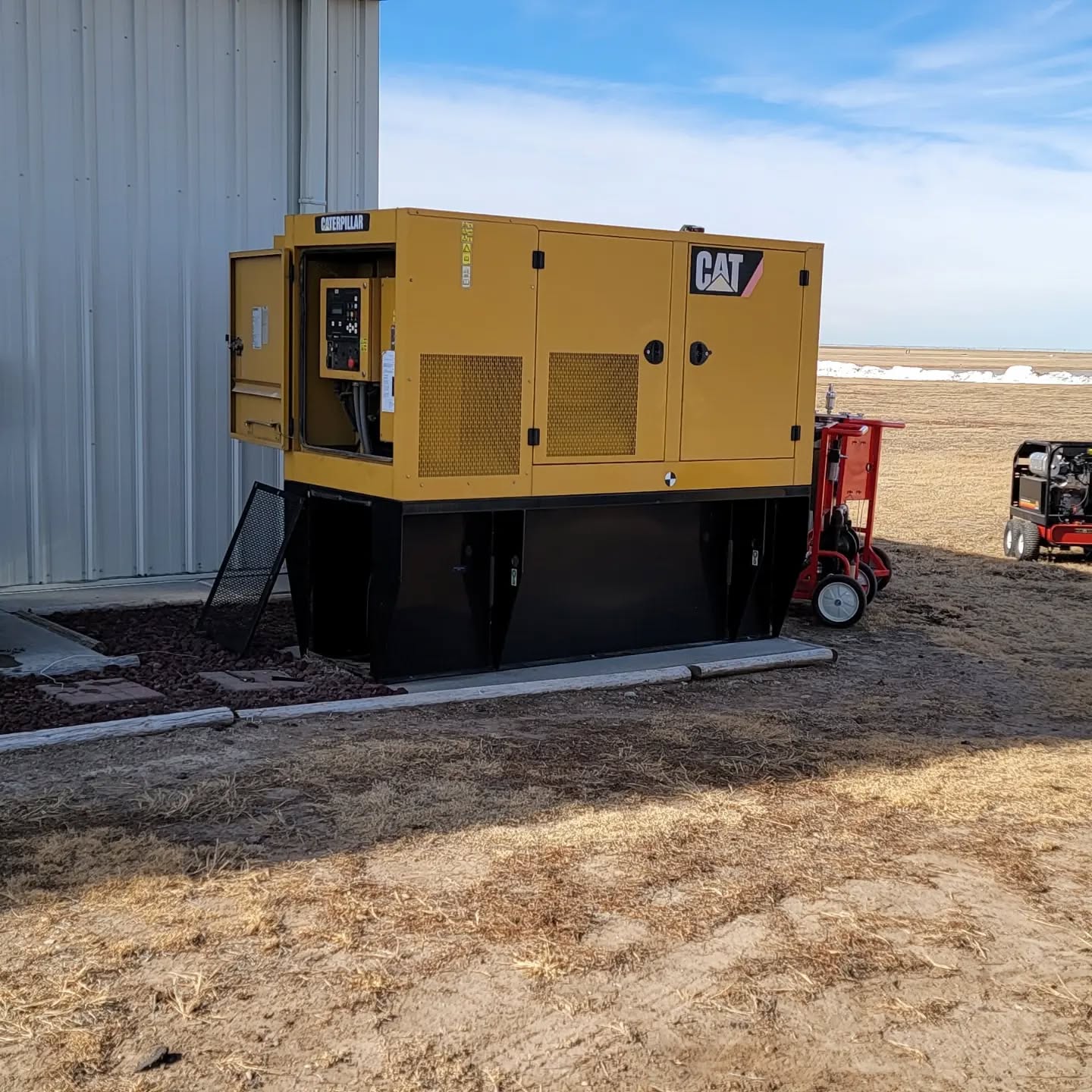 Small job here on the backup generator for the fire department at a nearby airport. They have had lots of problems with water in the diesel. Fixed the location of where the water was getting in and cleaned the fuel and tank of the contaminants that the water caused. Up and going for the winter storm tomorrow!
#airport #aviation #diesel #generator #backupgenerator #fuelpolishing #smallbusiness
