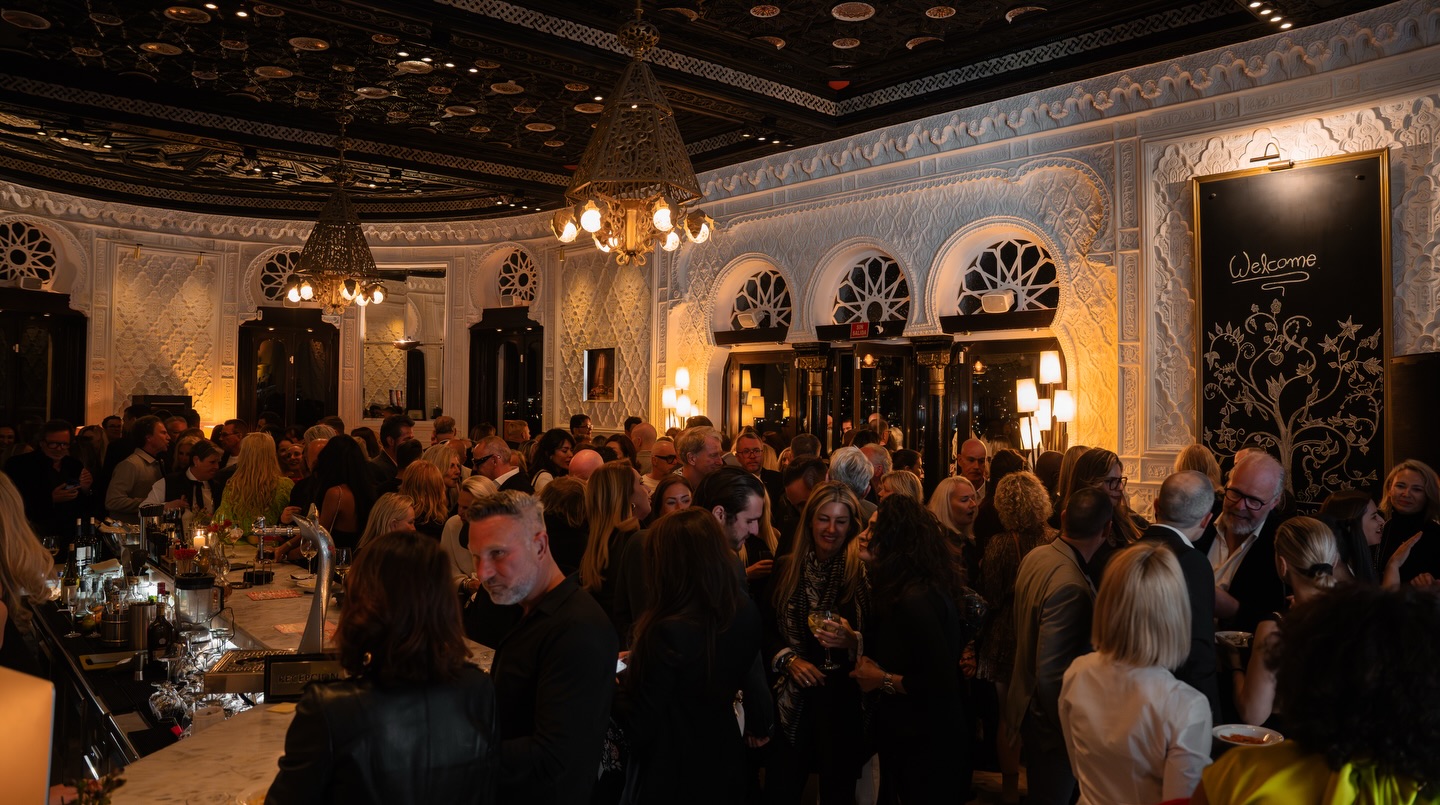 GRAND OPENING IL PARADISO ✨
Last Saturday, March 14th, we welcomed the new season with an unforgettable night filled with great energy, exquisite flavors, drinks, and vibrant music. A truly special evening shared with incredible people and beautiful moments.
A new season begins… bringing exciting surprises and unique experiences crafted just for you.
We can’t wait to welcome you back.
www.ilparadiso.es