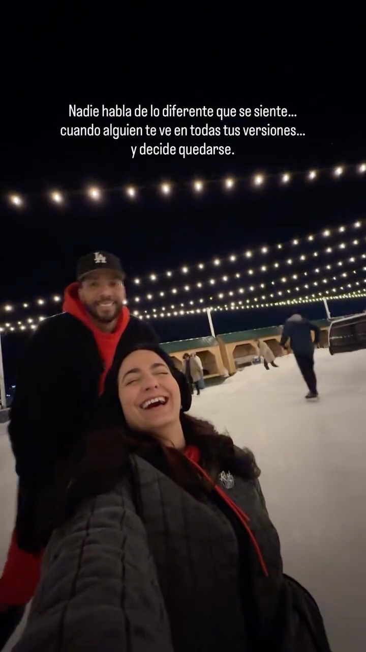 El amor correcto no llega a confundirte…
llega a darte claridad.
No te hace dudar de ti,
no te hace perseguir,
no te hace sentir “demasiado”.
Te da paz…
y te impulsa a crecer.
Porque cuando es real,
no tienes que forzarlo. 🤍
Guárdalo.
#mujerconsciente #relacionsana #estandaresaltos