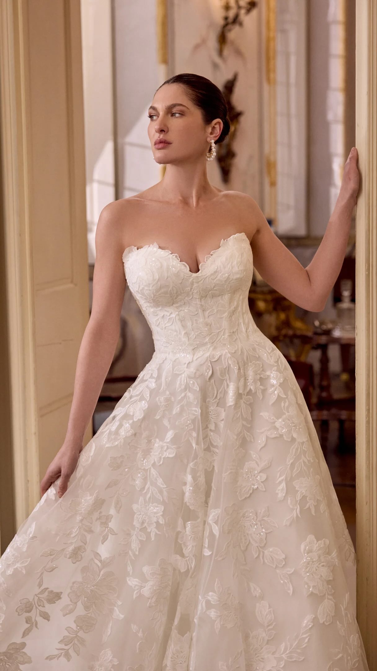 Brides, it is honestly a myth to think you need to try on loads of dresses at loads of different appointments in order to find the one. Actually, that can lead to becoming overwhelmed with choice, making the decision much more difficult.
Dress shopping should be an enjoyable and memorable experience, and if that means you have said yes in the first shop, it doesn’t make it any less, in fact it can make it more. Trust your gut and your vision. If a dress gives you all the feels, you feel like the most special version of you and you can visualise your day…it’s a sign! Please don’t be worried you could be missing out somewhere else. Trust the process. Booking one appointment at a time is the best way. If you don’t find the one, that’s ok, then move onto the next shop. Not every shop will have a dress for every bride and we understand that, but we can guide and support you as much as we can.
Find a shop that fits your vibe, has dresses that fit with your style and start from there, then let your heart do the rest 🩵xx