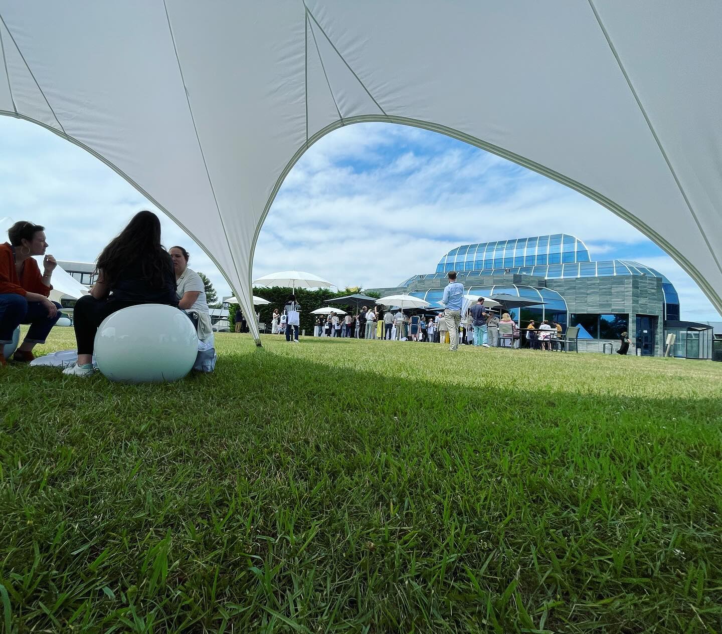 OptiCampus !
Un remarquable événement se termine ce soir à Montpellier, réunissant des optométristes tous impliqués dans l’enseignement, venus de toute la France,
Un grand merci au Dr Langis Michaud , Dr Jean-Charles Allary et le Dr Joel Pynson pour la qualité de leur enseignement !
Un grand bravo, un grand merci à toute l’équipe de Grégory Baffert et à Bausch + Lomb d’avoir organisé ce superbe séjour…BRAVO
Un événement intense, instructif et chaleureux, qui nous a permis des retrouvailles des rencontres, une remise en question et une mise à jour de nos pratiques…
MERCI
#optometrychangelives #optometryrocks #wearevisionexperts