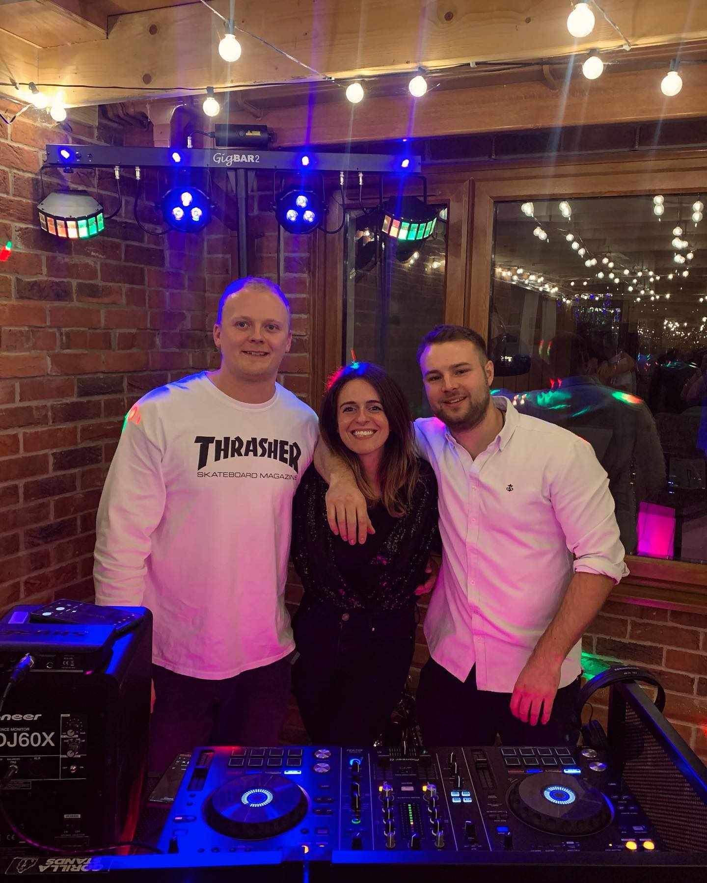 Last gig of 2022 with the awesome @funkdarealm. Merry Christmas everyone 🎵🎄🎉😊 #christmastime #christmasgig #christmasmusic #christmasparty #playingmusic #livemusic #partyseason #partytimes #tistheseasontobejolly #goodvibesalways #feelingfestive #saxdj #altosax #saxophonist #saxophones #improvisation #livemusicphoto #partypartyparty #housemusic #dancemusic #dancingallnight