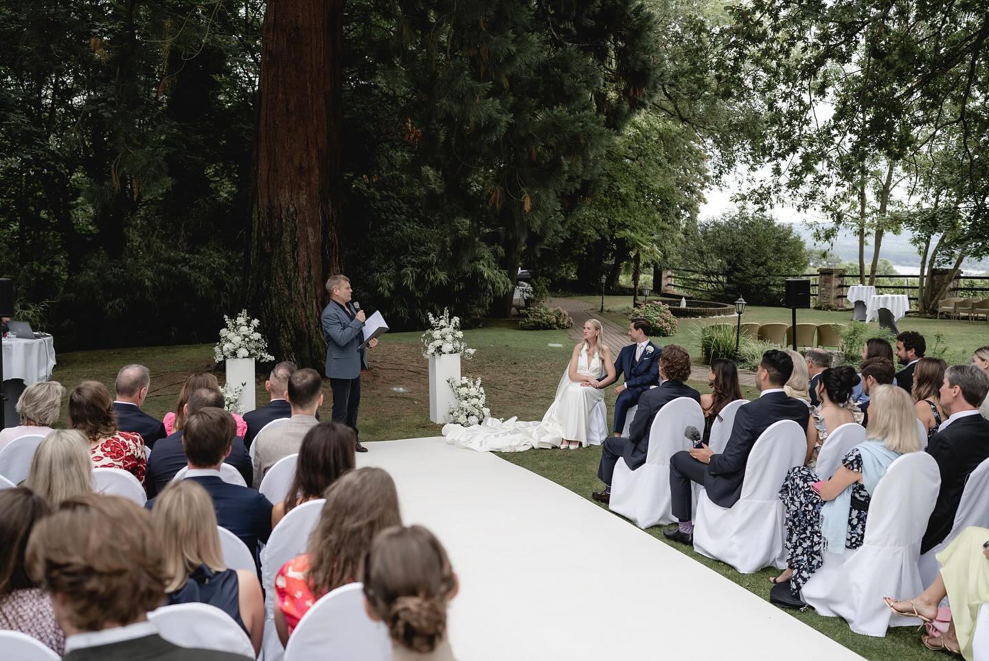 When Germany 🇩🇪 and Canada 🇨🇦 come together!
All the emotions of the moment captured so perfectly.☺️
I absolutely loved the journey with this precious couple and was so honoured to lead their heartfelt and beautiful ceremony.🤍
Thank you for the privilege, Caro and Matt! Here’s to you!🥂
Photographer: @olean_photography
Location: @burgschwarzenstein
Hair & Make-up: @_annasteiner_
Dress: @evalendel
Accessories: @dior
Flowers: @blueten_traeume17
#wedding #hochzeit #weddingspeaker #trauredner #destinationwedding #international