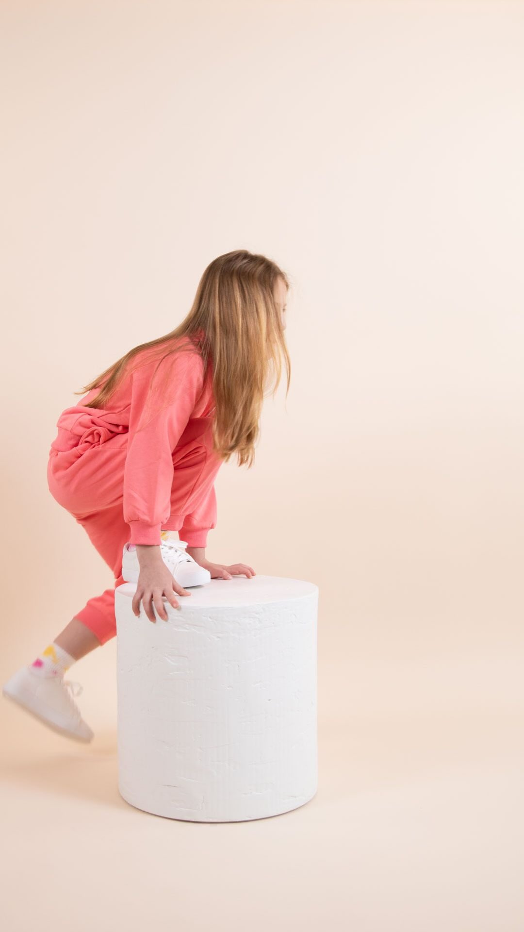 Travelling these holidays?
Or the kids staying with grandparents, aunties or uncles?
This is the outfit that makes supervision easier for everyone.
✔ Stands out instantly in busy places
✔ High-contrast colours (not neutrals that blend in)
✔ Hidden tracker pocket for an extra layer of safety
✔ Soft, comfy, kid-approved
✔ Designed by a mum of 3 who’s been there
If you’re packing bags soon, don’t leave this last minute.
These sets sell FAST during holiday season.
Tap to shop the set ↑
Save this so you don’t forget when packing ✈️💛