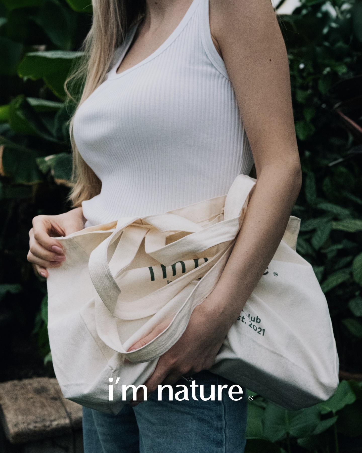 •get your FREE tote bag•
nature gives without asking
we take, use, move on
this time, we give something back!
a tote made to stay with you, for your rituals, your essentials, your everyday becoming
mark the dates 🌿
march 27 — 31
receive it with every $75+ order 🎁
less waste. more intention.