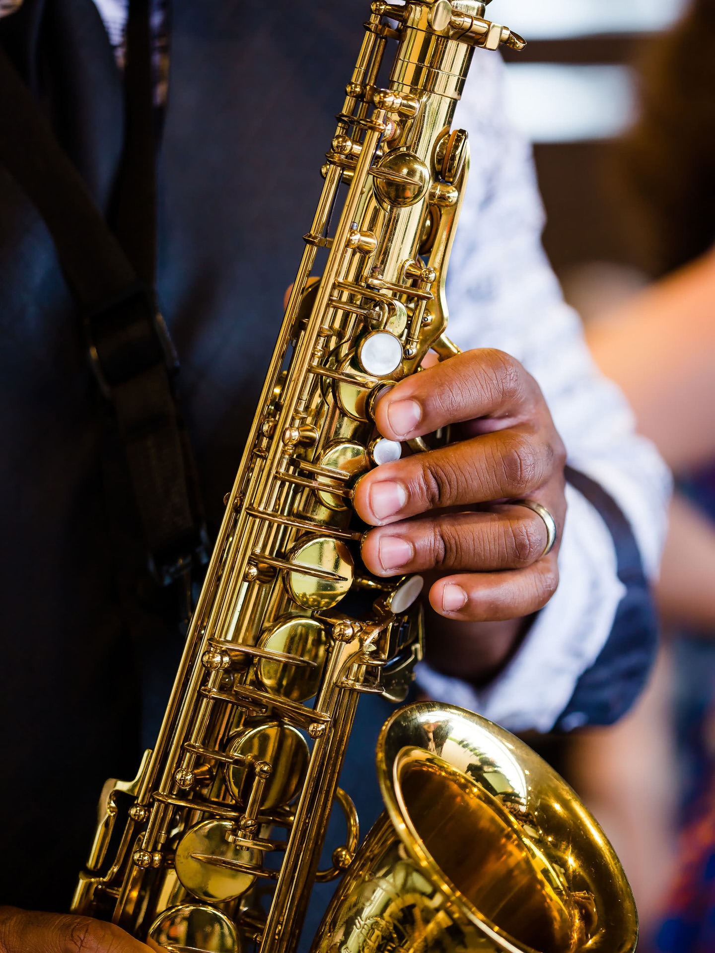 “From the talented band, the surprise saxophone performance, and the music selection that was top tier, we could not have asked for a better entertainer to keep the party going. We are so thankful to have had Ezra be a key part in our day!”
– Victoria P