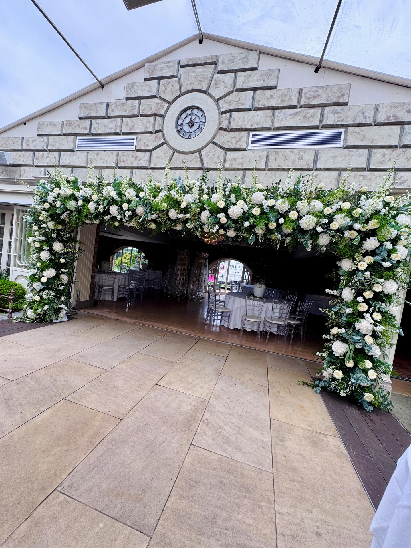 Dreamy wedding ceremonies just got a whole lot better with an arch! From full squares to moongates, the options are endless. Plus, it doubles as a gorgeous backdrop for your photo booth in the evening - talk about a wedding win-win!