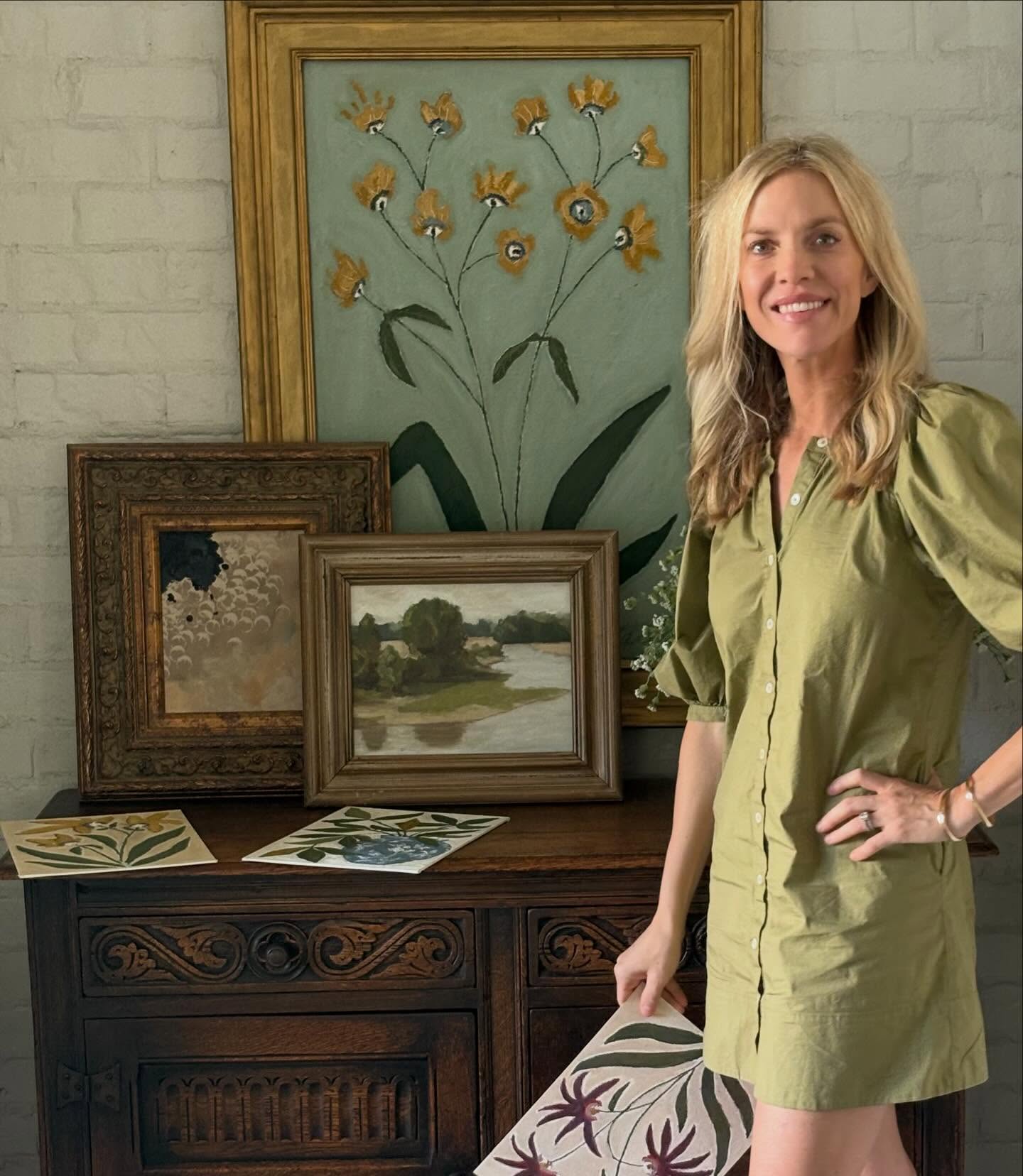 Hi! I'm Lindsey Allen and I've been a creator all my life. I have a Masters degree in Architecture from SCAD, and after spending 15+ years working in Architecture and Interior Design firms - and giving birth to 3 boys - I decided to pursue this passion of mine. I mostly work in oil paints and most of the time with just the 3 primary colors + white (I love creating my own colors, but then never remember the formula ha). I have much more work than what is shown on these squares, and am working on a website soon. I love original art and believe art bought from big box stores will make your space look just like everyone elses - why not bring some personality to your home. If you have any questions, please reach out via dm or email. If you're a designer, I would love to collaborate!