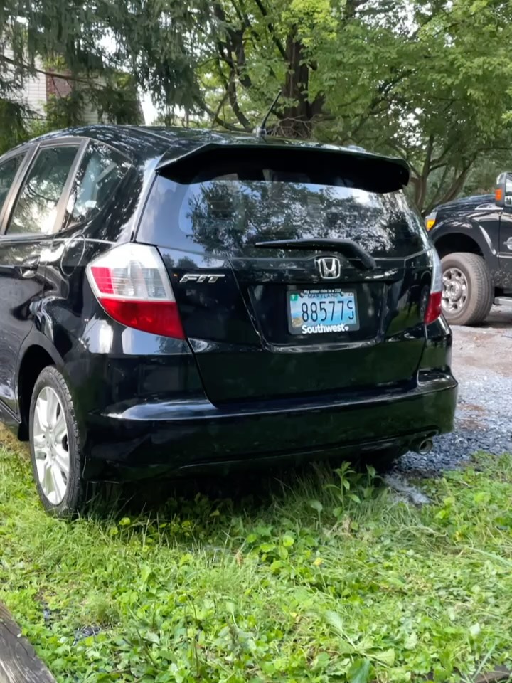 Sharing love for my daily that just hit 250,000 miles! #HONDA #FIT FOR LIFE! *5 speed manual trans😎What’s your daily?
#fitbit