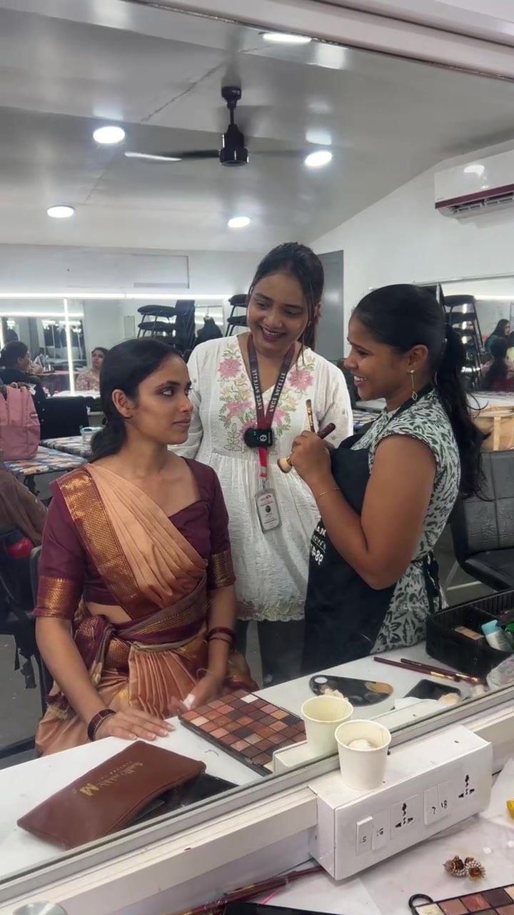 Smokey eye makeup practice session 🖤
Face Palette Makeup Academy – Certified by Europe India Centre for Business and Industry, a European Parliament accredited organisation, is Kochi’s leading destination for professional makeup education! 🌍
📅 Upcoming Batches:
Face Palette certified -
💄 3 Days Premium Makeup Workshop - 21 Mar
📚 15 Days Intensive Makeup Mastery Course - 30 Mar
🌐 Learn at our Kochi academy or join us LIVE online from anywhere in India or abroad!
📞 Call/WhatsApp: 9847074073
#makeupclass #makeupacademy #makeupeducation #facepalette #reelstrending