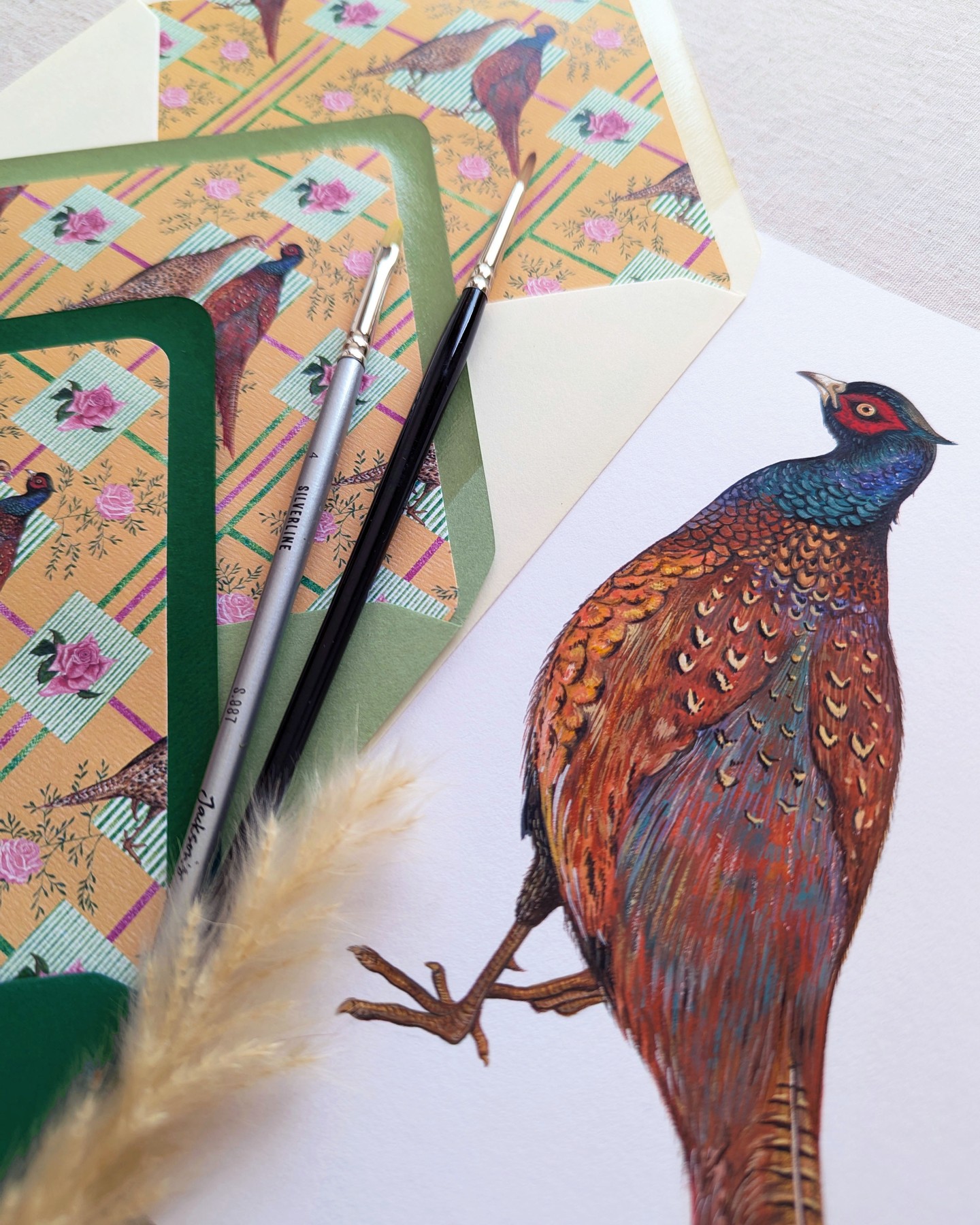 Elevate your invitations with the English Garden Liner.
This enchanting design is a celebration of the quintessential English garden, complete with pheasants and roses in a rich warm colour palette. It would make the ideal complement to a country wedding, garden party, or bridal shower.
Available in 8 different envelope colours.
For further information or to shop, please visit my website. Link in bio ❤️
#envelopes
#envelopeliners
#pheasantpattern
#weddinginvitations
#countrywedding
#luxuryenvelopes