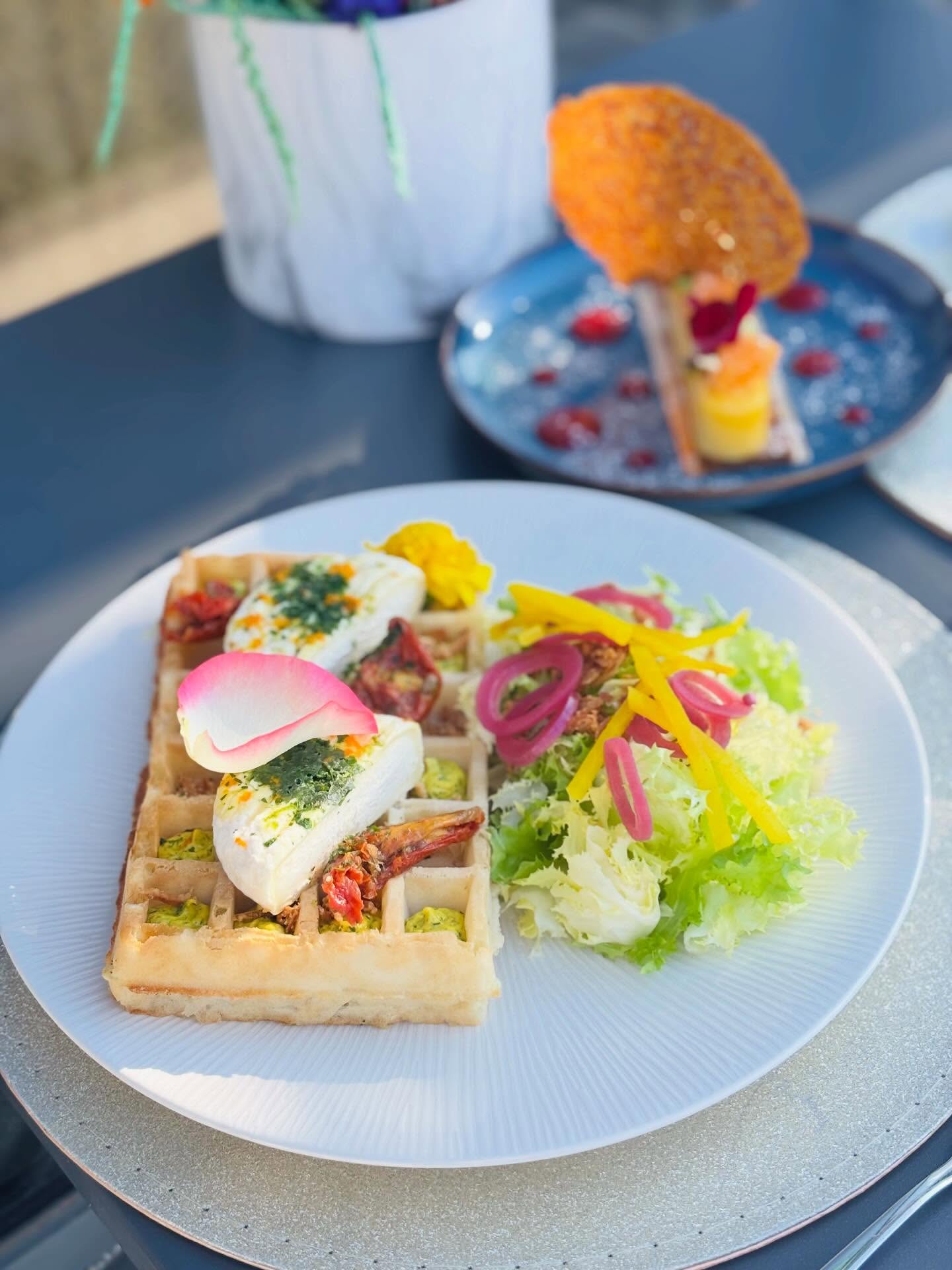 Formule du jour à 19€🍴
Plat; Gaufre saint marcellin + salade verte 🥗
Dessert; Finger mandarine🍊 , spéculoos
Disponible sur place, à emporter ou sur Uber Eats
Infos et réservations; 04.75.97.46.64
Nos horaires d’ouvertures;
7h30-14h30