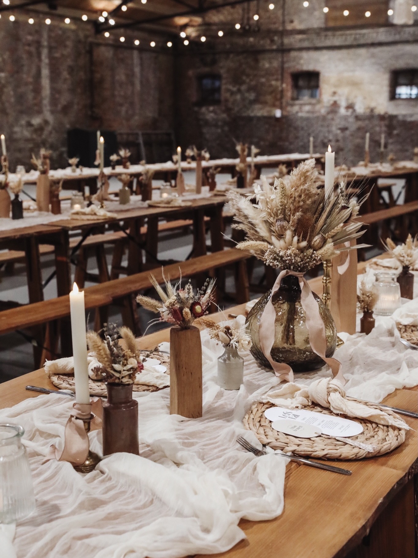 We’ll be at @waltonhallgardens this Sunday from 11-3pm for their Open Day 💒
If you’re around come and say hello and take a look around the beautiful venue! We can’t wait to meet lots of lovely couples and talk all about your ideas for your wedding!
#cheshirewedding #weddingdecor #northwestwedding