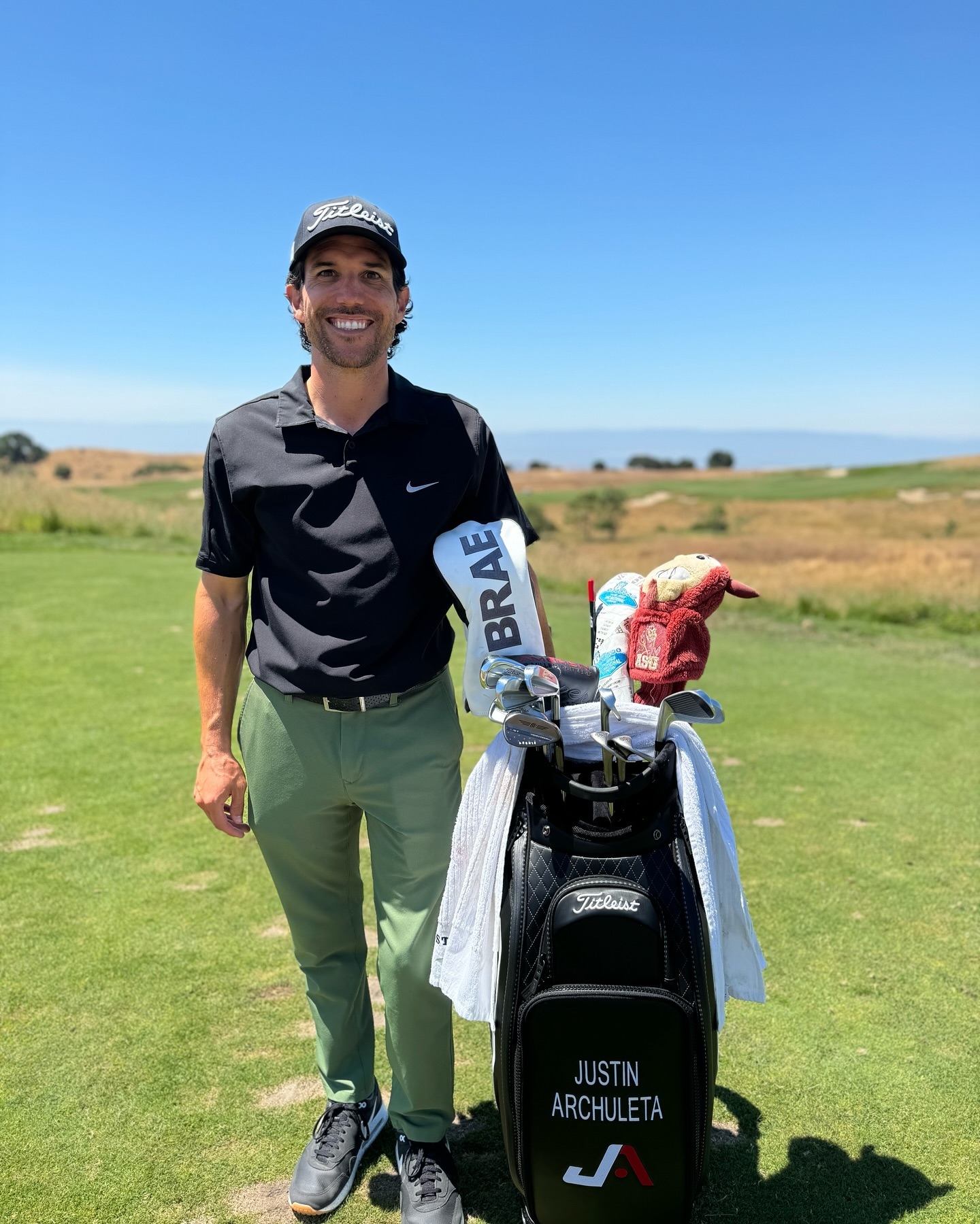 What an absolutely perfect day today at @stonebraecc
I’m super honored to have been asked by @49ers to participate in their annual partnership golf outing. Shoutout to @mmarchuleta for the awesome and thoughtful sign and to @nate_racela for hanging with me all day on the 11th tee. Go Niners!