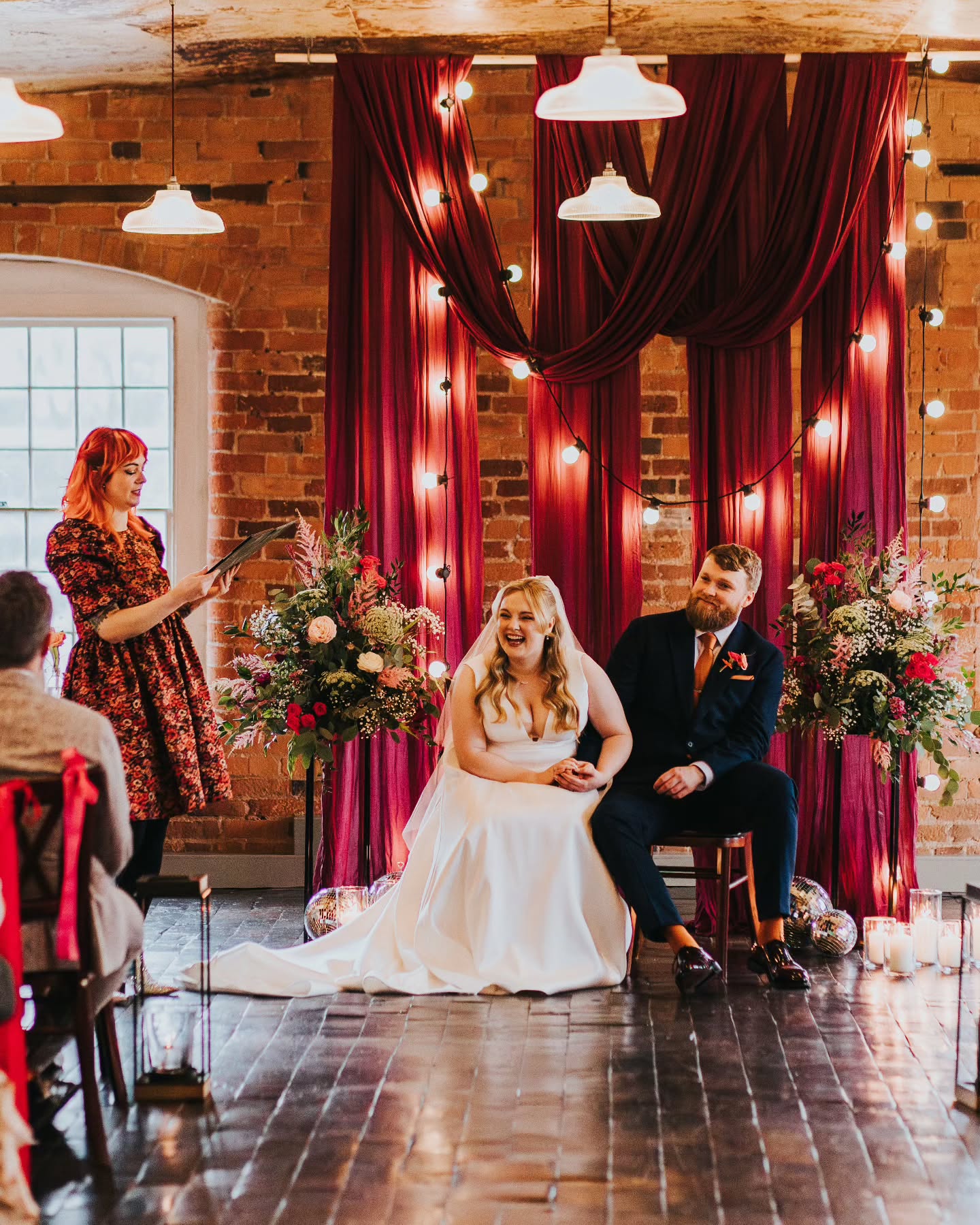 Katie and Louis' bookish and beautiful West Mill wedding day! The drapes with festoon lighting were the perfect backdrop for their gorgeous celebrant wedding ceremony.
๐ธ @sophieannphotography
โจ๏ธ @taraknott_
๐ฉ @thewestmill
๐ @eden_wild_floral
๐๐ฝโโ๏ธ @simplyphoebehair
๐ @makeupbyalexandra.x
๐น @benchoypianist
๐ค @katieblyyy @louislonghurst123
#weddingcelebrant #celebrantceremonies