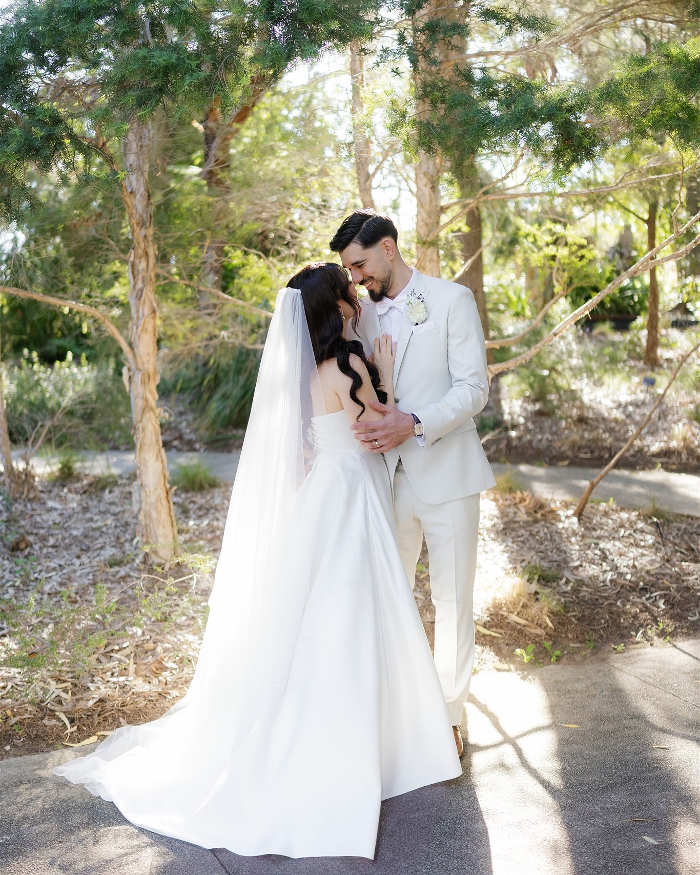 More from this gorgeous day with these two cuties 🤎
Vendors ☀️:
Photography ~ @carisse.antonas
Celebrant ~ @lukefirthcelebrant
Florals ~ @theflowergirlperth
Venue ~ @kingsparkandbotanicgarden
Makeup ~ @elonacommerell_muse
Hair ~ @hairbyanmar
MC/DJ ~ @majesticweddingdjs
Content Creator ~ @projectcontent.aus
Signage ~ @hirehausperth
Transport ~ @perthexecutivechauffeurs
