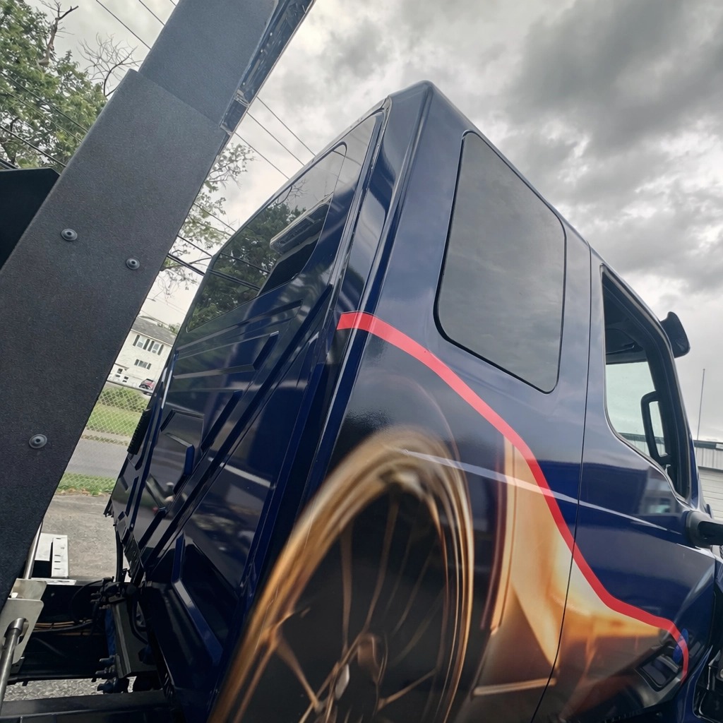 Check out this massive transformation! We did a full color change on the cab of this tow truck, topped off with custom graphics. We even used reflective materials to make sure this fleet stays visible and safe during those late-night roadside calls. 🌙✨
When your brand is on the move, you want it to stand out 24/7.
#VitalSignAndGraphics #FleetGraphics #TowingLife #ReflectiveGraphics