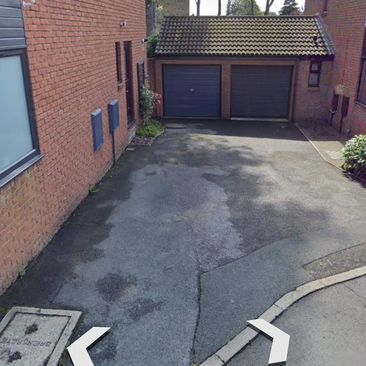 A recent driveway resurfaced in Roundhay.
#tarmac #tarmacdrive #driveways