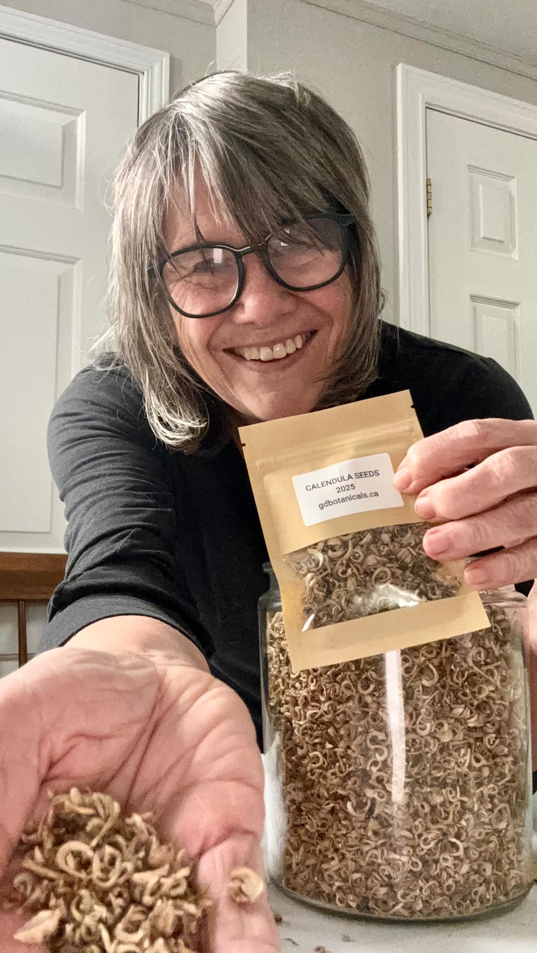 I grow them…
save the seeds…
and give some away. 🌼
If you’ve ever wanted to grow calendula,
this is your sign.
I’ll have seeds at my next markets
or DM me and I’ll send some your way.
#CalendulaLove #SeedSharing #GrowFlowers #GardenJoy #CommunityOverCompetition