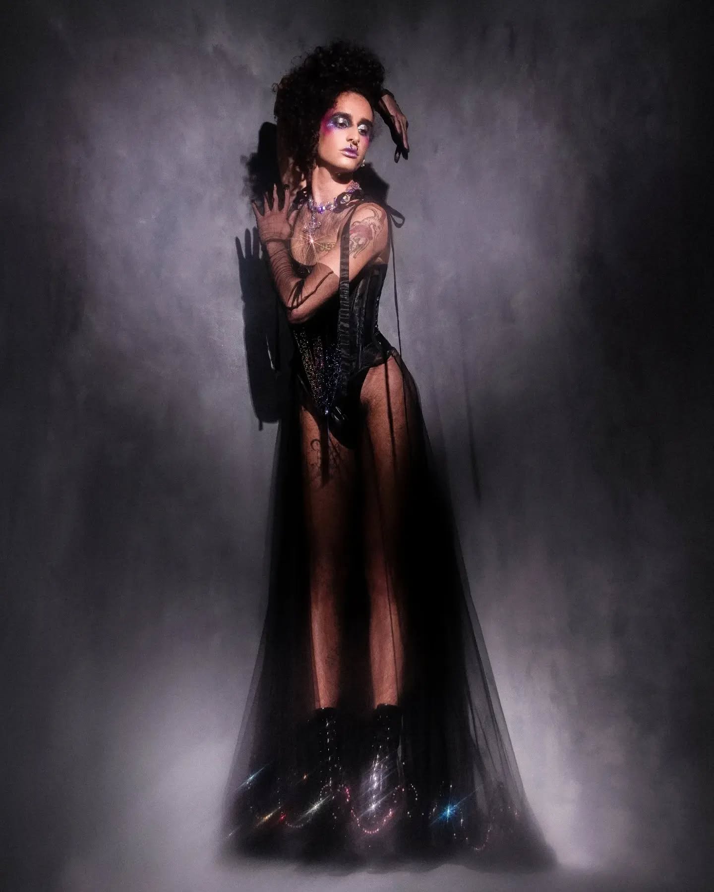 Look 11
Black net panelled gown with French lace trim and crystals with black net and taffeta stays with extra encrusting thanks to @crystalparadeuk zodiac crystals! ✨️
Photography - @mattia_attorre
Model - @cokendrah
Makeup - @ellis_atlantis
Statement necklace - @catacomb.saints
Studio - @vsionarystudios
#corsetry #bespoke #sparkle #madeinengland