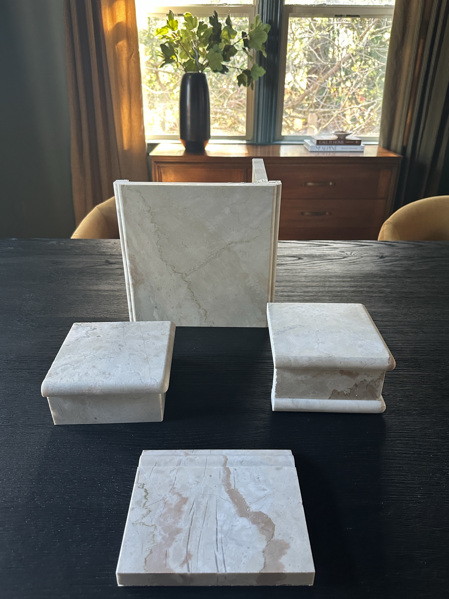 Our Showcase shower begins its transformation next week, and we are beyond excited to see it come to life. The beautiful framework by @dotto_company has created the perfect foundation for the gorgeous marble from @davincimarble to take center stage, paired with the exceptional fabrication of @aguilartile.
With its many curves and intricate details, this is no simple installation, but Ampelio and his team have approached every moment with remarkable craftsmanship and care. Even the mockups feel like works of art. Grateful for the collaboration and inspired by every detail delivered along the way. 🙏✨
#sfshowcase #sonomainteriors