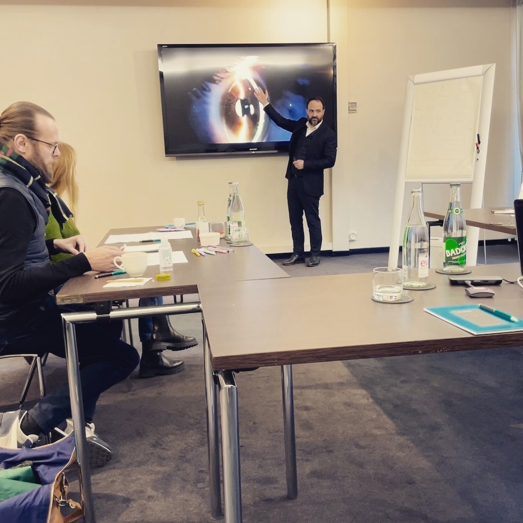 Deux journées de formation en Examen de la Vision, avec session pratique !
Superbe Accueil comme toujours au Sofitel Strasbourg Grande Île...
Merci aux participants pour votre courage et votre dynamisme !
#optometryrocks #refraction #optometriste #afcooformation #sofitelstrasbourg #opticiensstrasbourg #orthoptistes #strasbourg