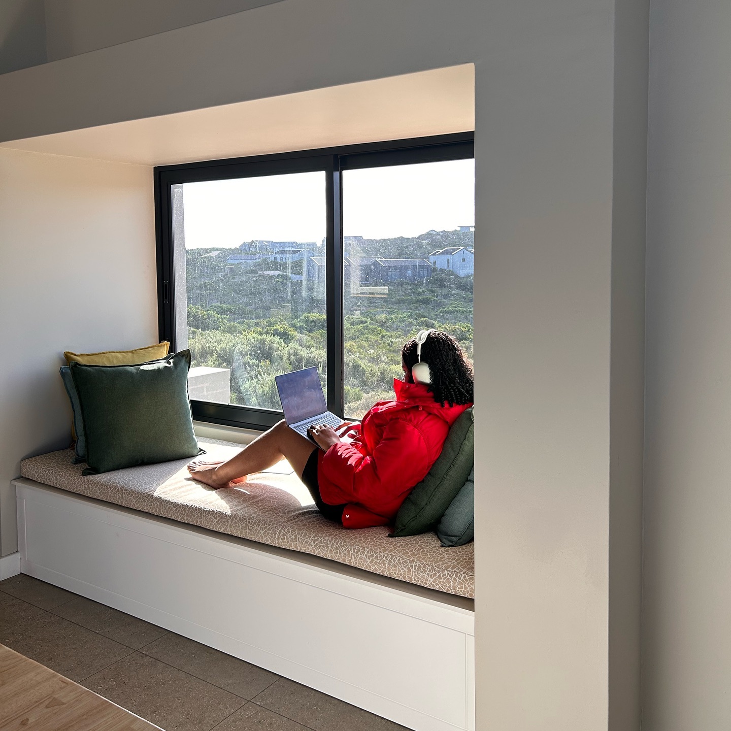 Life lately!🍃
.
Life can get busy and stressful! Being surrounded by nature and close to the sea heals and calms the soul…
.
.
.
.
.
.
#travel #discovernessara #explore #africa #capetown #easterncape #potd #southafrica #mozambique #love #remotework #remote