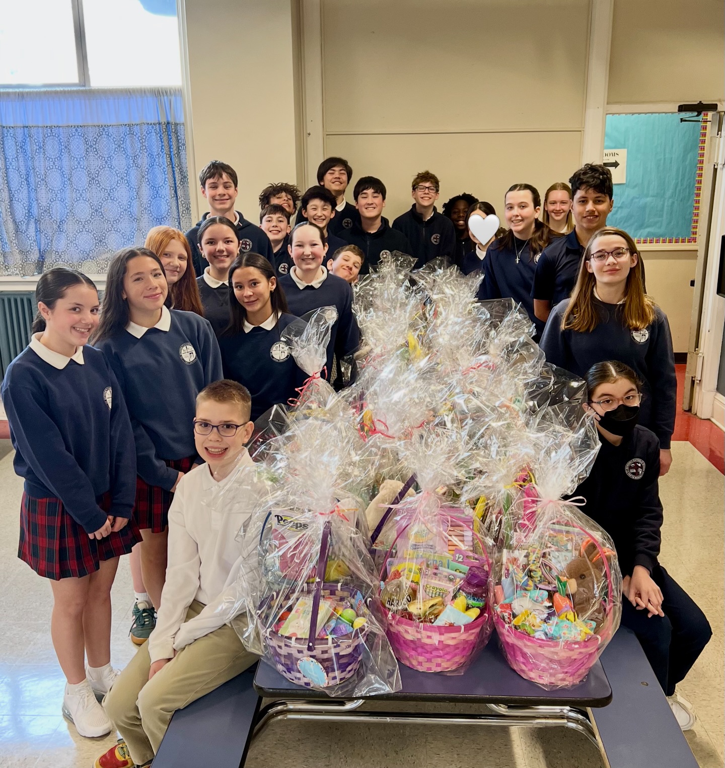 7th Grade Easter Baskets: A meaningful project organized by Mrs. Rogel. Students crafted Easter baskets to support clients at @st.francishouseseattle 🐣
