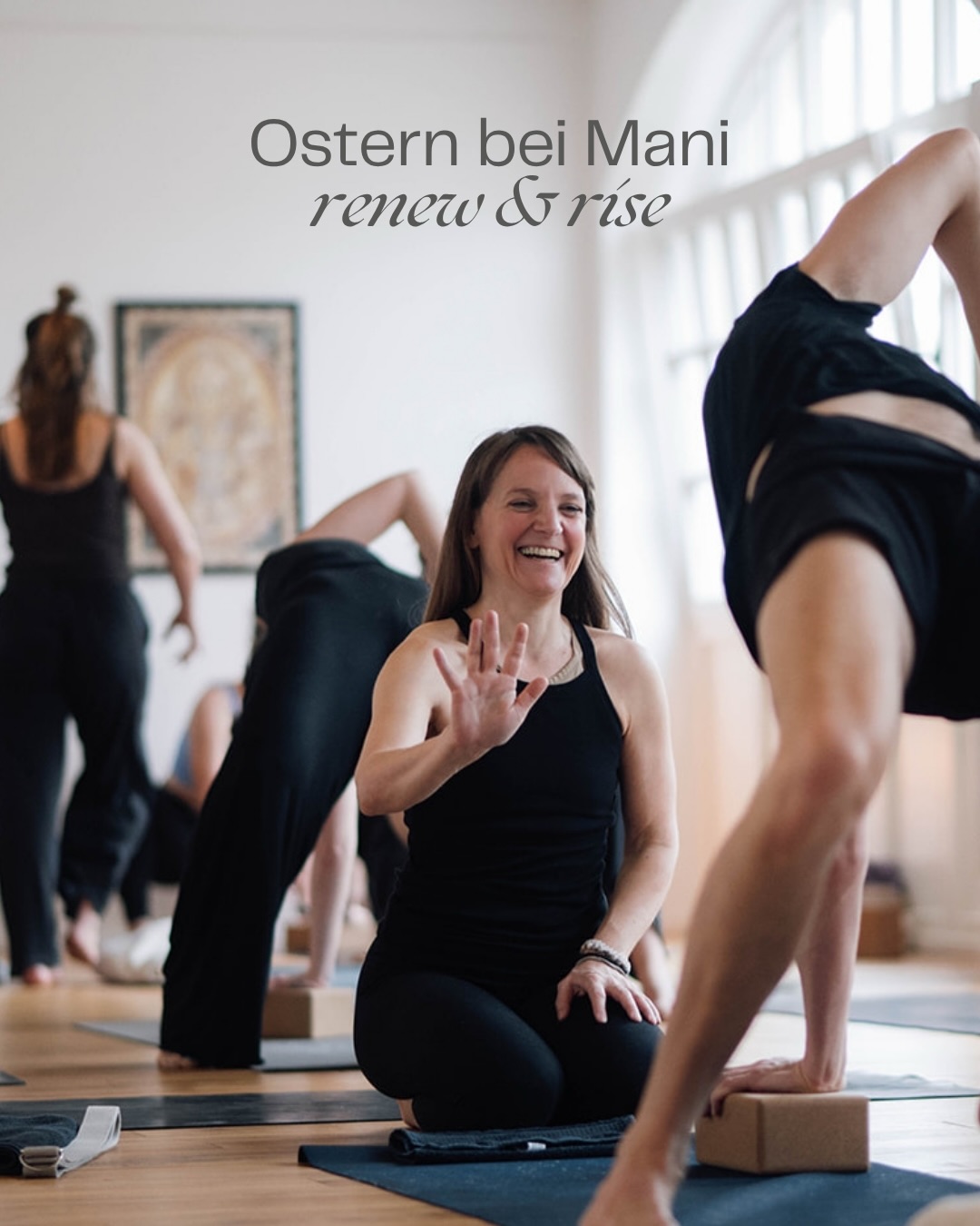 Ostern bei Mani - renew & rise🌷
Der Osterstundenplan ist online und es warten viele tolle Klassen auf dich! Wie jedes Jahr sind unsere Räume auch über die Feiertage für dich geöffnet und gehalten. Nutze so gerne diese wertvolle Zeit, um auf die Matte zu steigen und setze dich selbst als Priorität.
Wir begleiten dich mit besonderen Themen, um dich in deinem Fokus zu unterstützen. Wähle, was du jetzt brauchst und schenk dir wertvolle Zeit für Körper, Geist & Seele.✨
Komm mit uns in Bewegung und sicher dir deinen Mattenplatz über Eversports!
Wir wünschen euch jetzt schon zauberhafte Feiertage & eine friedliche Zeit mit euren Liebsten!🐣💛
#yogaintrier #maniyogatrier #yogaanostern