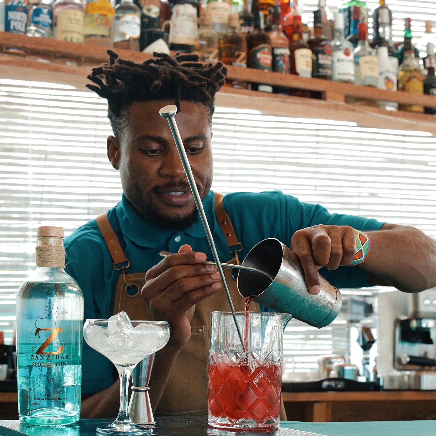The "Zanzi Negroni" at @jambo_seafood_restaurant in Paje
Now that's a good way to start the weekend 🍹
📸 @black_livan
Want to stock us in the UK or in Zanzibar, or somewhere else? Drop us a DM 🌍
#tasteofthespiceislands #zanzibarrum #zanzibargin #taste #zanzibar #negroni #gin #ginstergram #cocktails #cocktail #tanzania