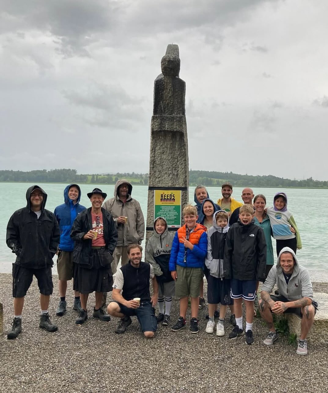 Reeds Family!
Das Anmeldeformular für Helfer:innen ist online! 💪
https://www.reeds-festival.ch/formulare
Ob Bar, Bau, Fötzele, Fahren, Camping - wir brauchen überall helfende Hände und gute Energie! ❤️💛💚
#reedsfestival2026 #reedsfestival #reedsfamily #pfäffikersee #pfäffikonzh