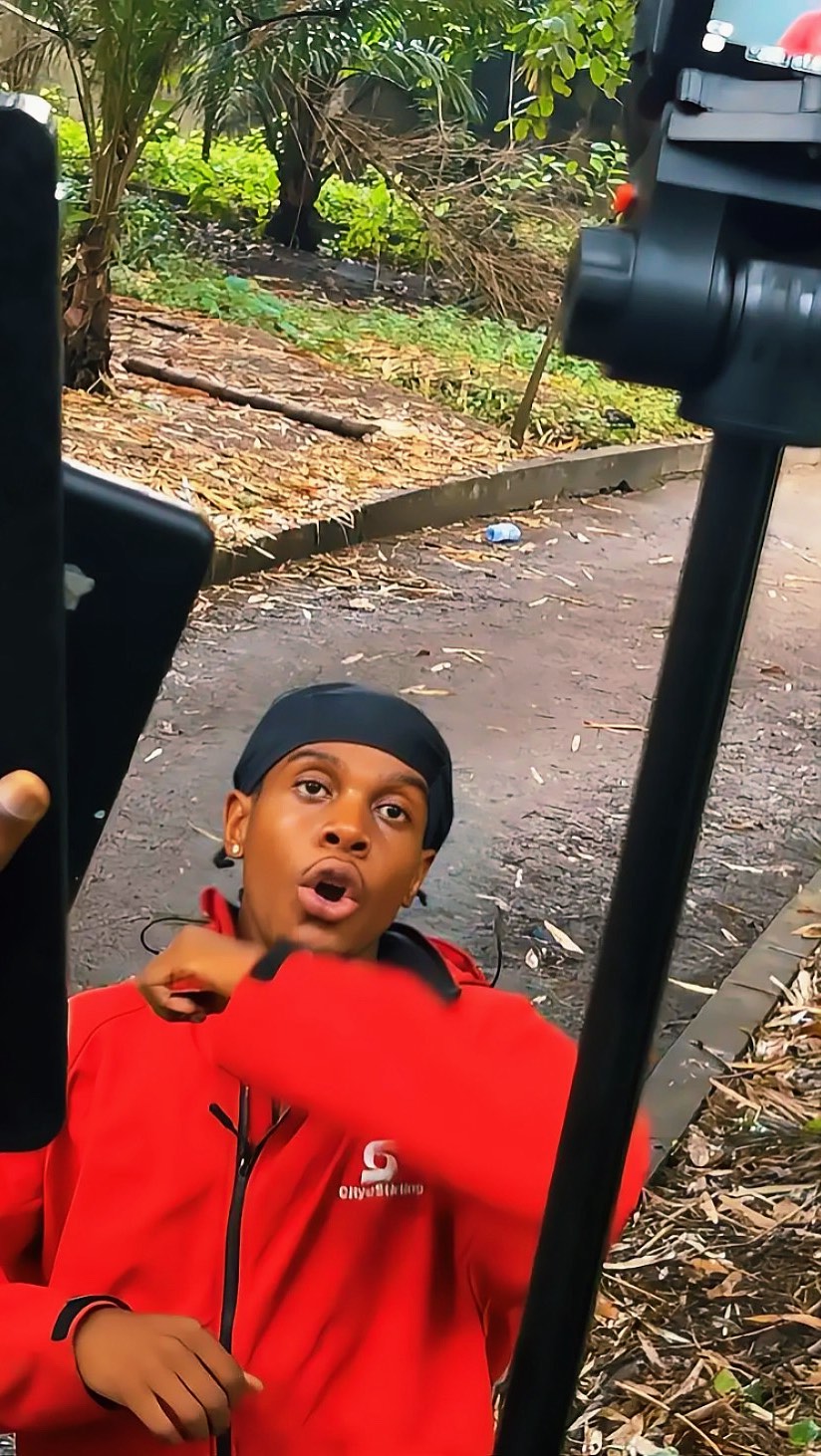 Silence. Travail. Résultat.
Manastra Boy - STRVTEGIE en cours d’exécution.
#rdcndulerecords #rdcndule #kinshasa #manastraboy #strvtegie