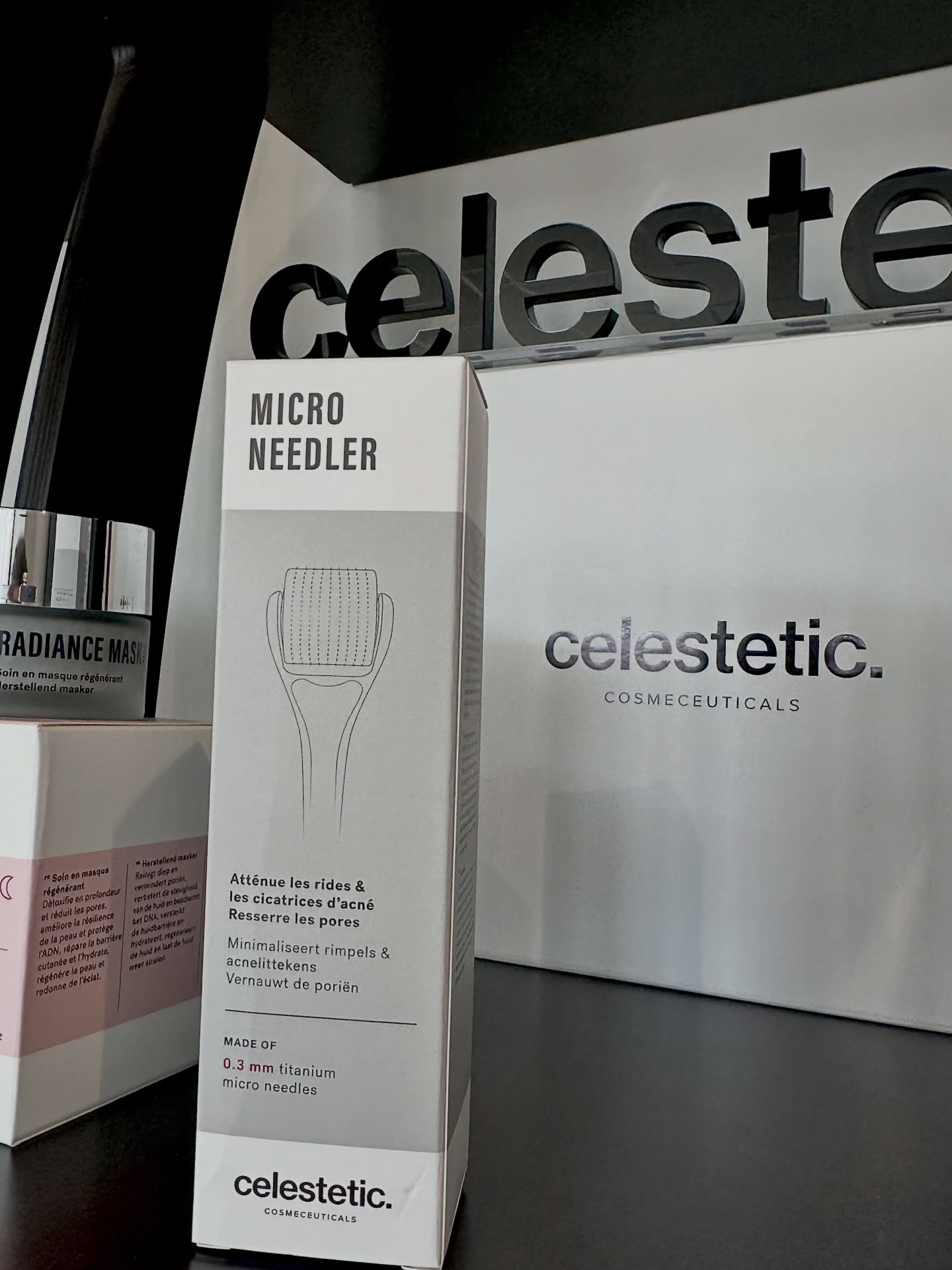 Pour l’achat de 3 produits, dont un sérum, un roll-on vous est offert 🎁
L’occasion parfaite de compléter votre routine skincare tout en découvrant un nouveau geste soin au quotidien.
Prendre soin de sa peau… avec un petit cadeau en plus 💛
📍 Offre disponible au centre, dans la limite des stocks disponibles.
#perfectlyne #centreesthétique #skincare #peeling #celestetic