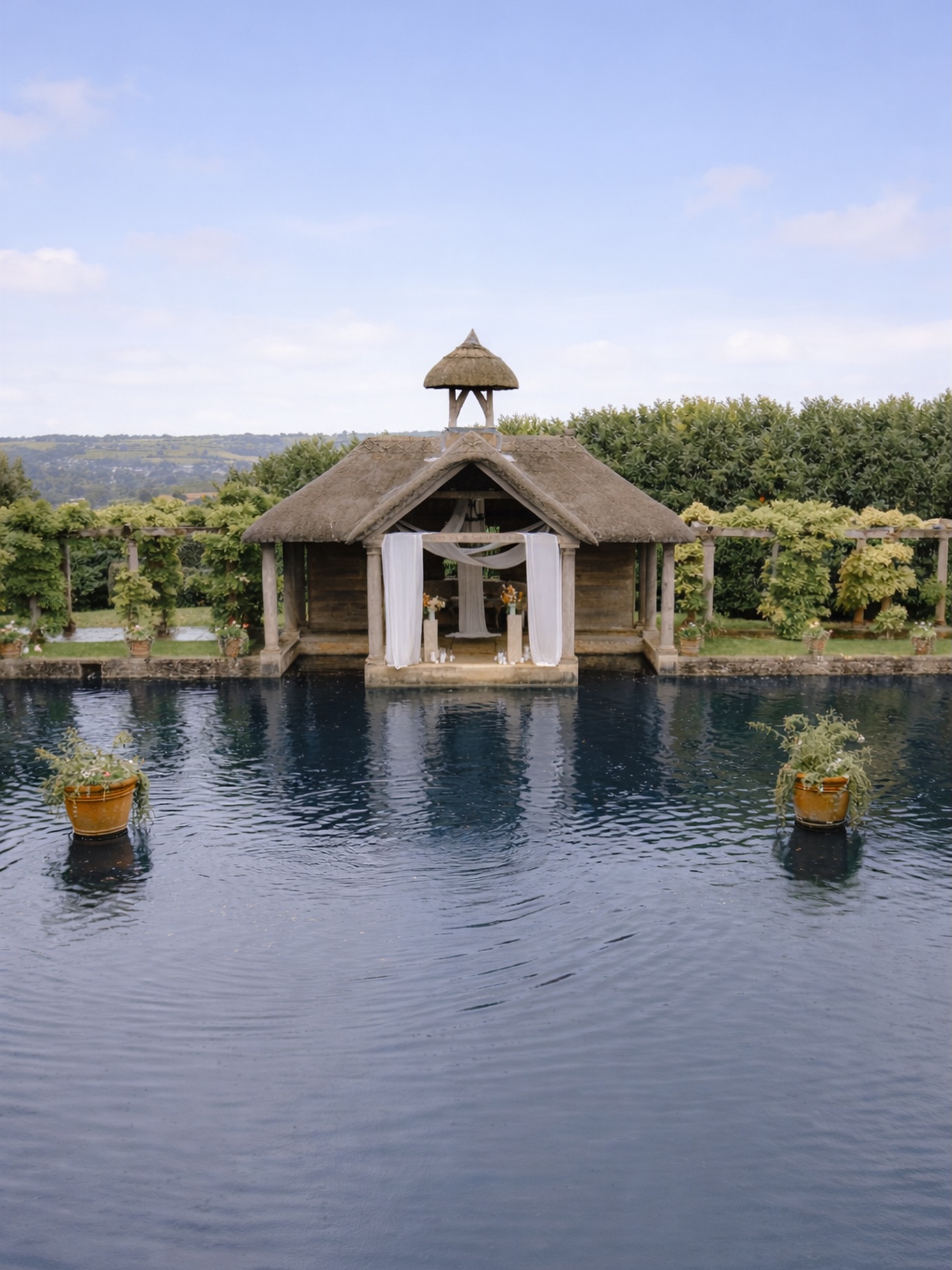 Euridge Manor wedding photography at its most magical ✨
A dreamy outdoor ceremony set against the iconic lake at Euridge Manor, where soft summer light and romantic details come together perfectly.
If you’re planning a Euridge Manor wedding, this is exactly why couples fall in love with this unforgettable Cotswolds venue 🤍
📍 Euridge Manor, Cotswolds
📸 Amy Diana Photography
#euridgemanor #euridgemanorwedding #cotswoldswedding #luxuryweddingphotographer #ukweddingphotographer destinationweddinguk weddinginspiration outdoorceremony weddingphotographyuk