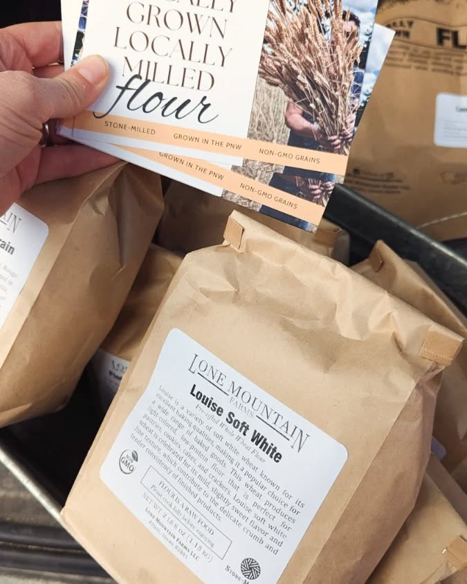 Weāre excited to partner with @shareable_sweets at the @liberty_lake_farmers_market this Saturday! They're selling our whole grain flour for home bakers plus you'll enjoy it in their delicious loaves šš
Grab flour and their amazing bread & pastries at the Liberty Lake Farmers Market!!
š¾ Whole Wheat - 2.5 lbs
šļø Saturday, 9 AM - 1 PM
š 1421 N Meadowwood Ln, Liberty Lake, WA
ā
#libertylakewa #libertylakefarmersmarket #stonemill #localflour