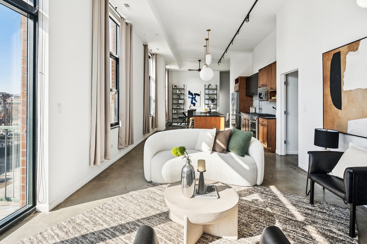 Absolutely loving the vibes in this space! We carved out separate living, dining, and home office spaces to show maximum functionality. While rounded silhouettes and cozy textiles softened the space. #vibes #chicago #chicagorealestate #havenhomestager #chicagohomestaging #stagingworks #stagingsells #staging #homestaging