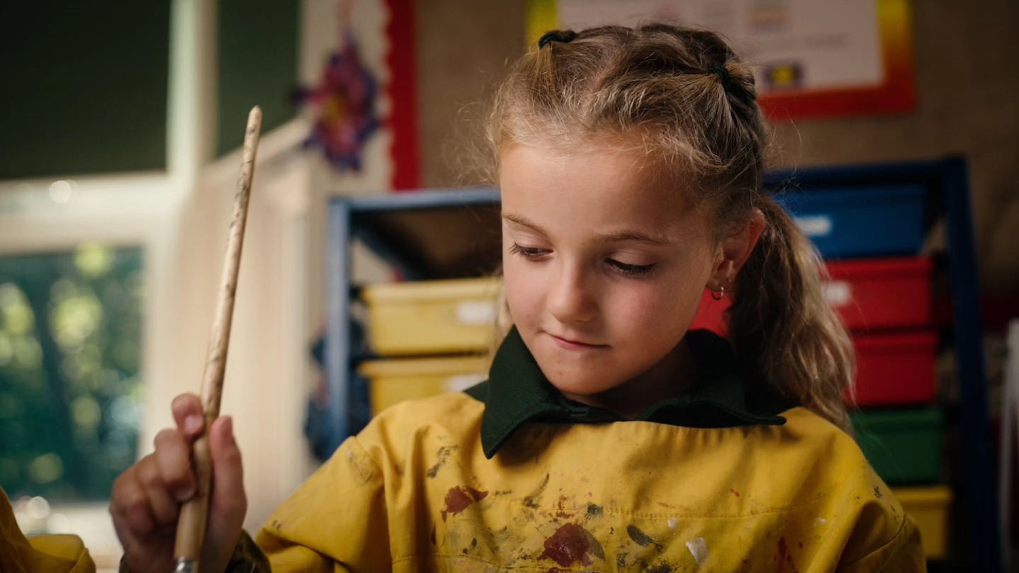 Some of my favourite frames on the recent Brand Video campaign for @rhschoolleeds
Camera: @sonyprofilmmaking FX6 with GM lenses and 1/4 Black Pro Mist filter
Lighting: @aputure.lighting 300X, 60X and @godoxlighting TL60
Edit and Grade: @adobe Premiere Pro
#framegrab #brandfilm #dop #directorofphotography #freelancer #cameraoperator