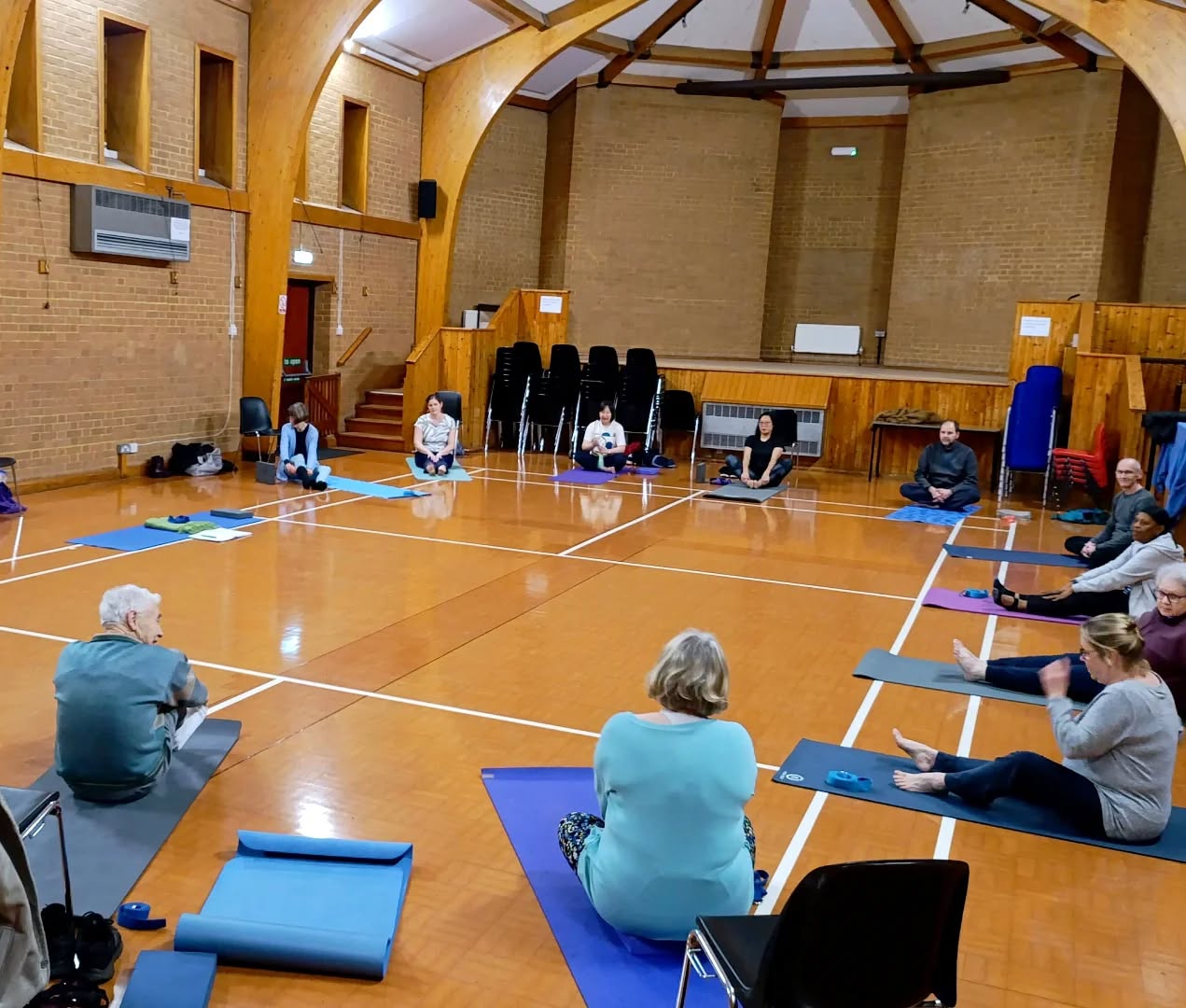 🧘 Practising yoga with the same group over longer periods of time creates a sense of trust and focus that lets the room settle more quickly and the work go deeper.
🧘 The next term of Yoga for Wellness at Heatherside Community Centre starts after the Easter break, on Thursday 16th April. 12 weeks of Thursday evening classes are now open for booking - link for the website is in bio.
🧘 Not sure if this type of yoga is for you? You’re welcome to join a drop-in class during the first two weeks of April. After that, the group will be closed.
#yoga #yogacamberley #camberley #yogacommunity #wellness