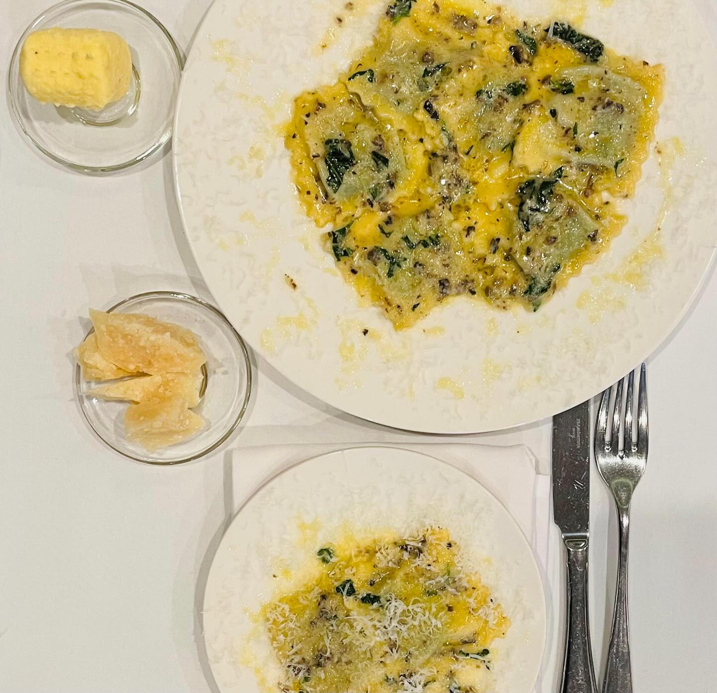 Lizzie’s Cucina: Simplicity at its Finest 🌿
There’s something magical about the classics. This week, we’re celebrating the art of the perfect pasta: our Handmade Spinach & Ricotta Ravioli.
No heavy sauces or distractions here. We toss these delicate, creamy pillows in a golden brown butter and fresh sagesauce, finished with a generous dusting of aged Parmigiano Reggiano.
It’s nutty, aromatic, and tastes exactly like a hug from a nonna. 🇮🇹
✨ Pairing Tip: Enjoy this with a crisp glass of Gavi or Vermentino to balance the richness of the butter.
Come grab a seat and a plate. Your table is waiting! 🍝
📍 85 Bramley Road London N144EY
📞 020 8886 5797
#lizziescucina
#freshpasta
#ravioli
#sagewithbutter
#italiancomfortfood